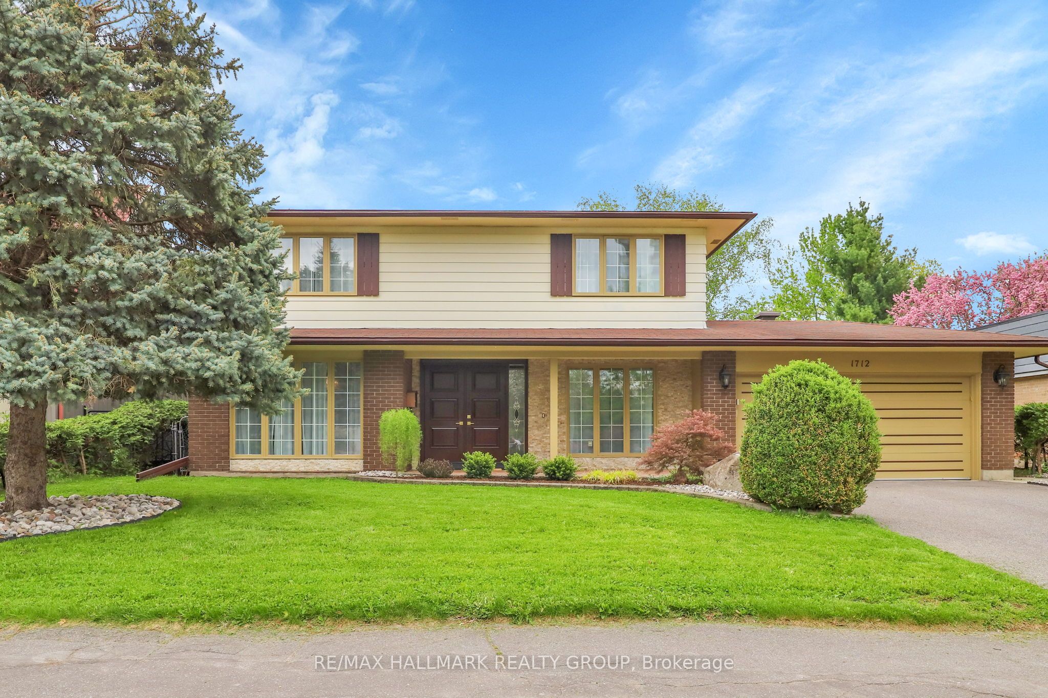 1712 Playfair Dr Property Photo 1
