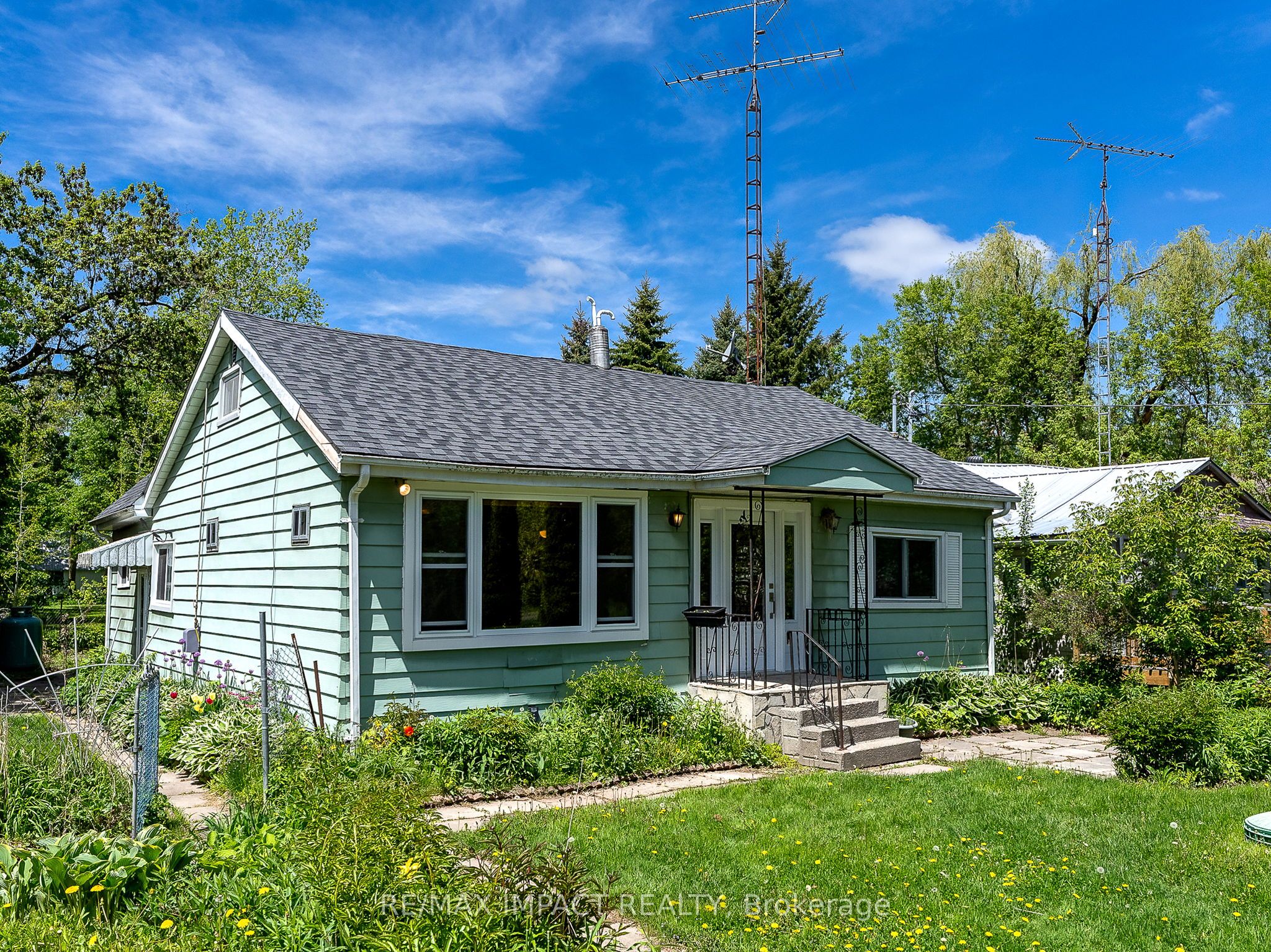 5372 Young Street Property Photo 1