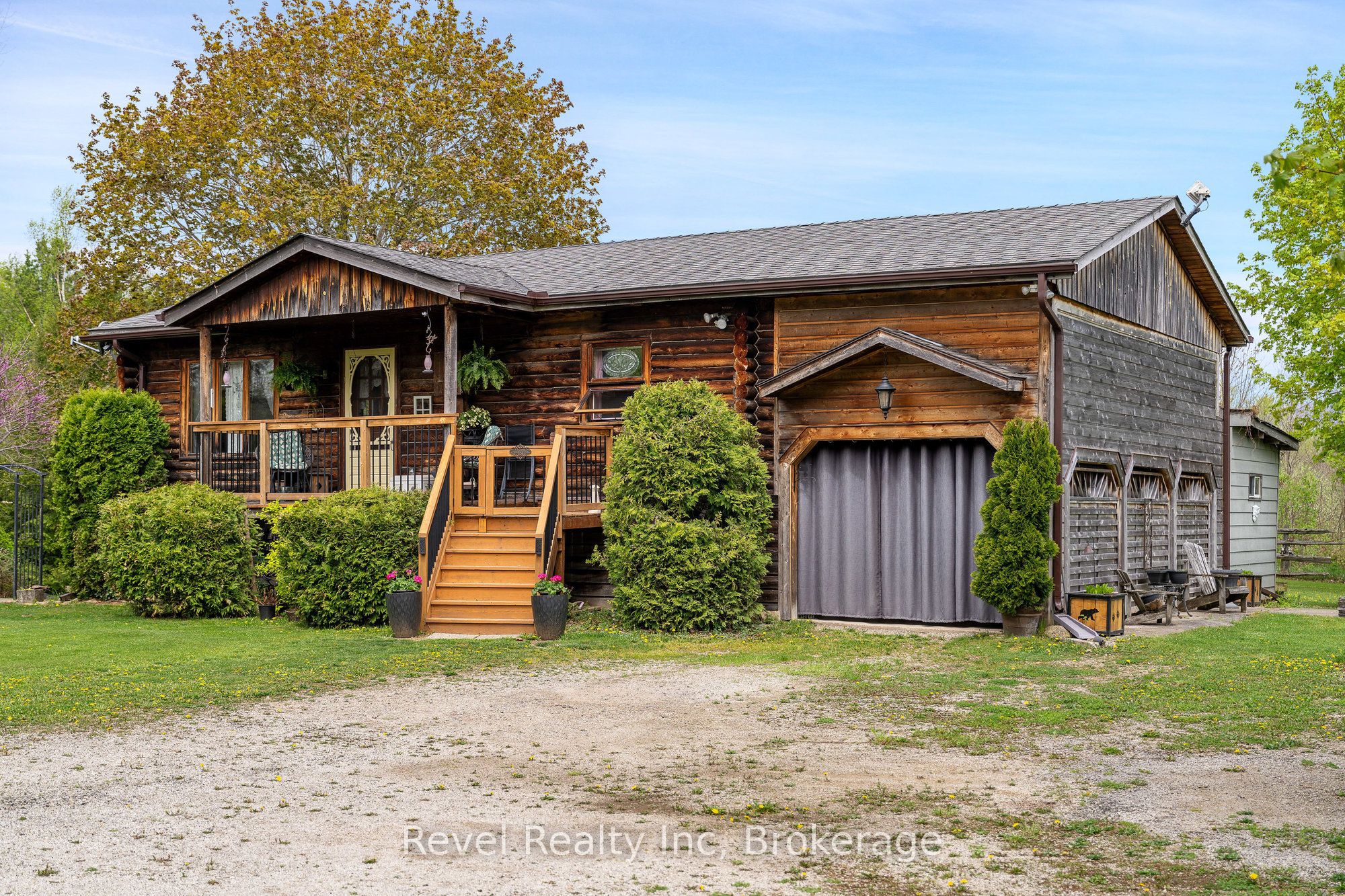 383349 Dawson Rd Property Photo 1