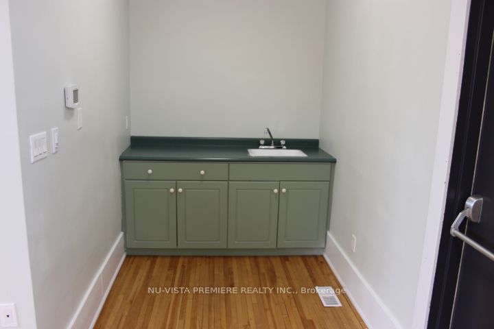 247 Main Street Property Photo 7