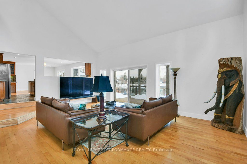 6099 James Bell Drive Property Photo 8