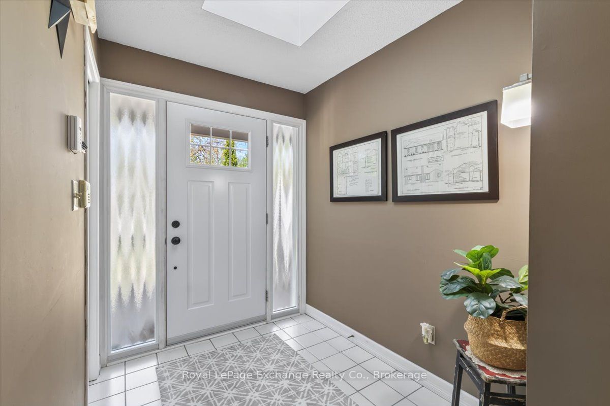 357 Tyendinaga Drive Property Photo 13