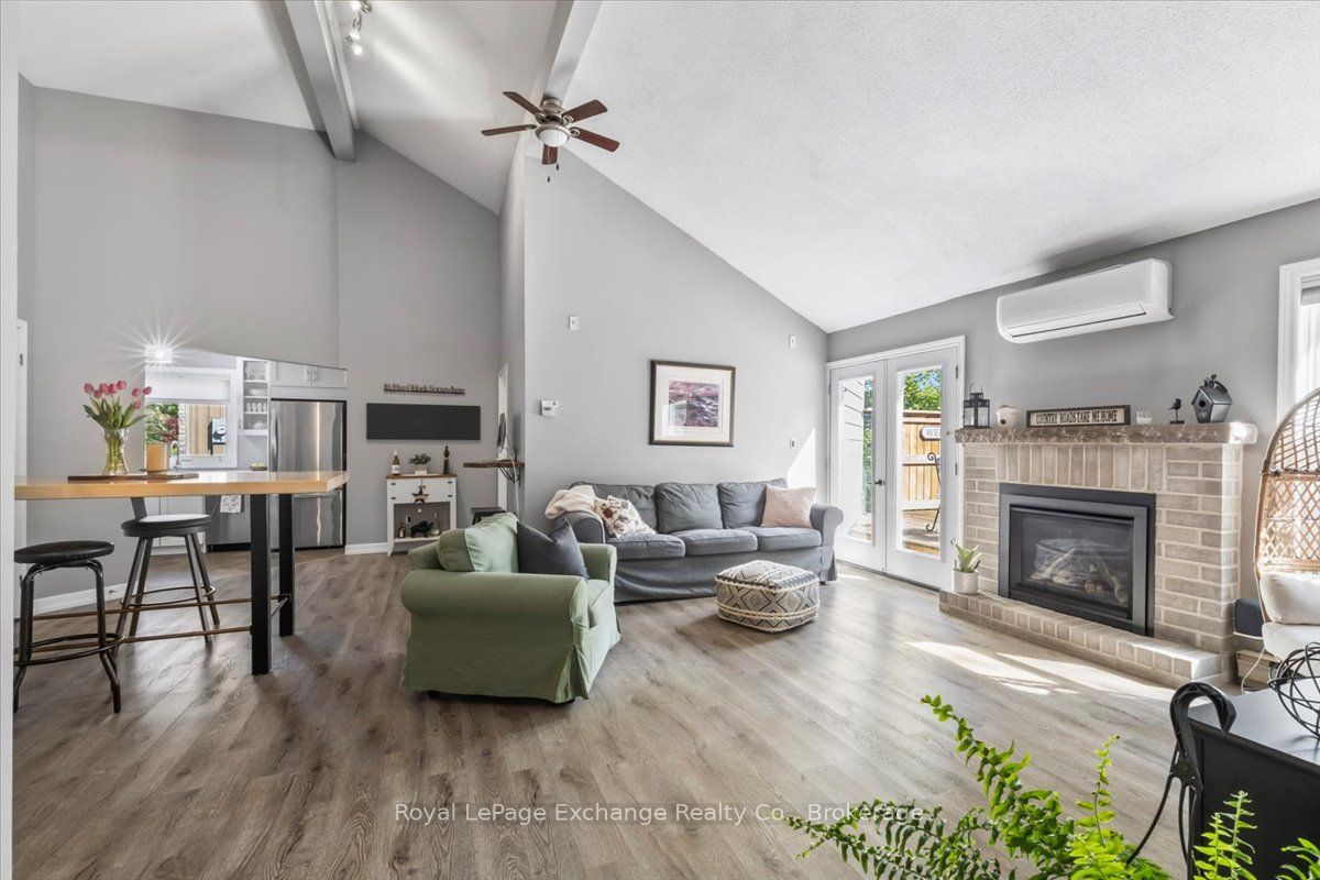 357 Tyendinaga Drive Property Photo 15