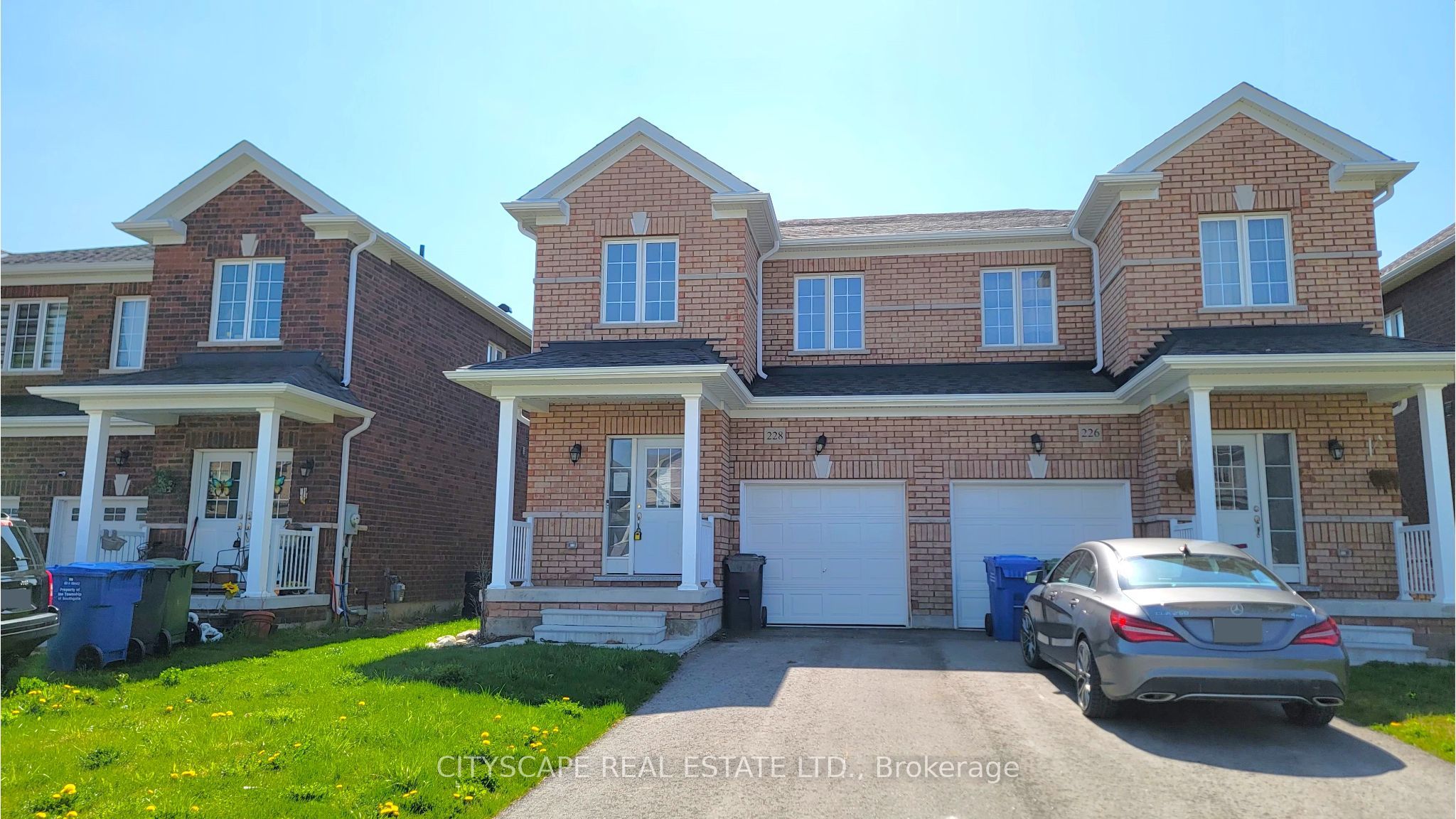 228 Ridley Crescent Property Photo 2
