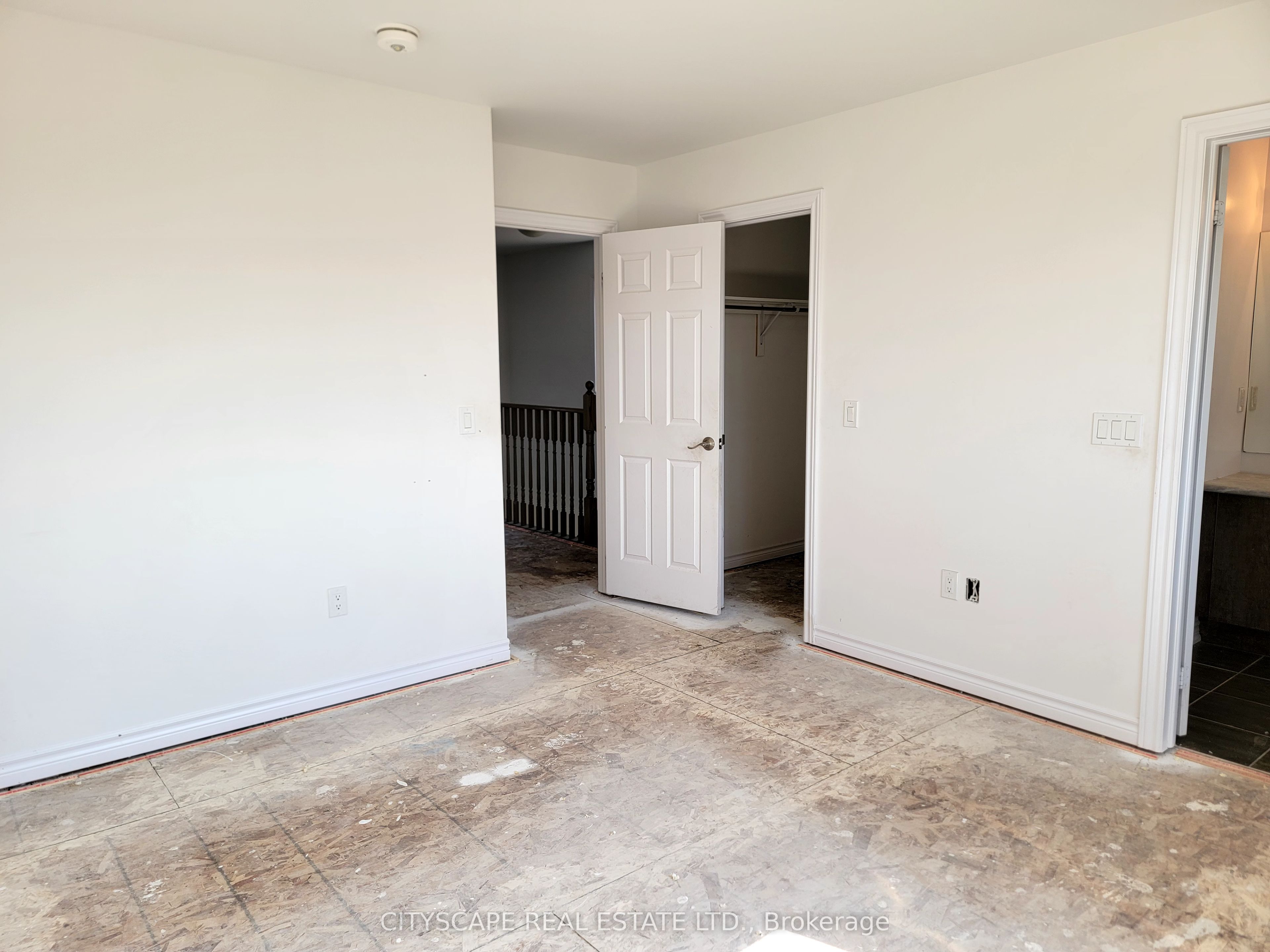 228 Ridley Crescent Property Photo 25