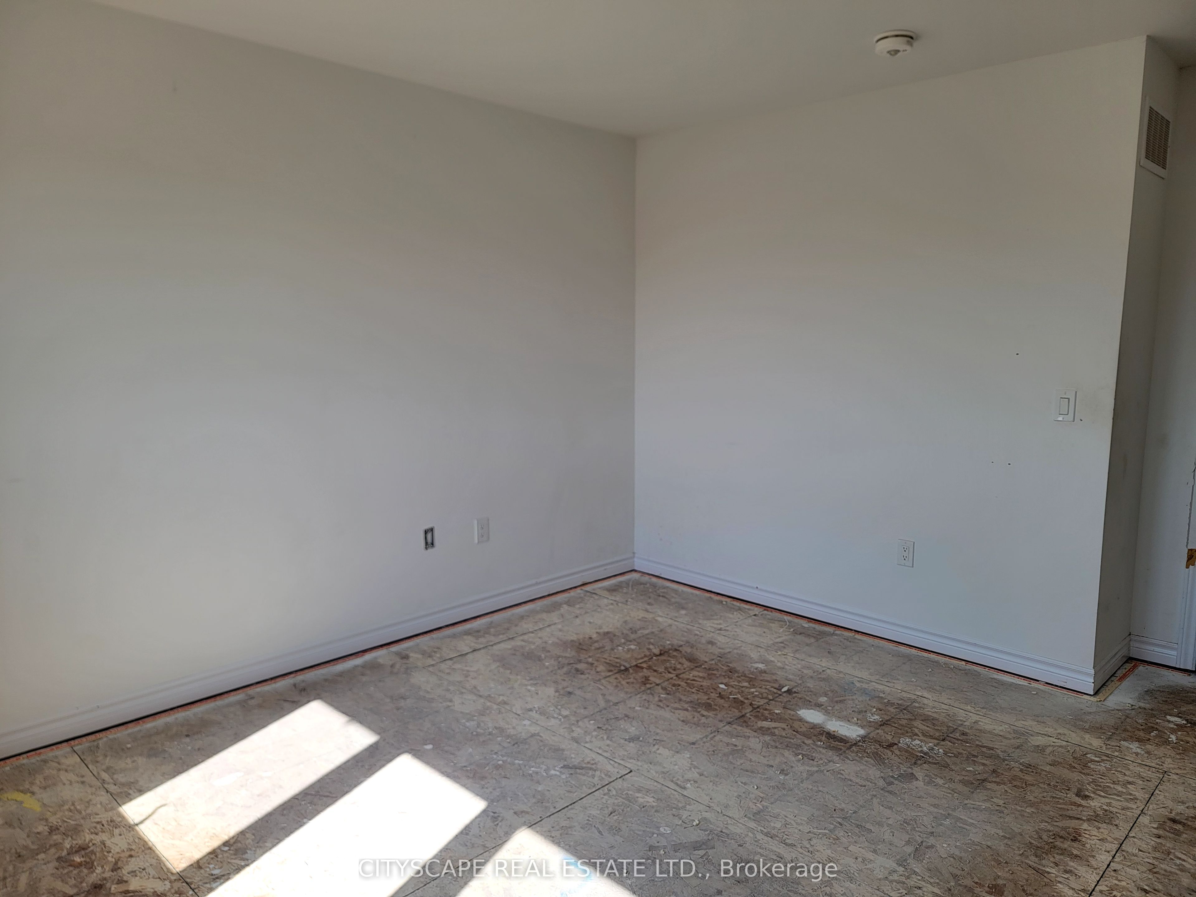 228 Ridley Crescent Property Photo 26