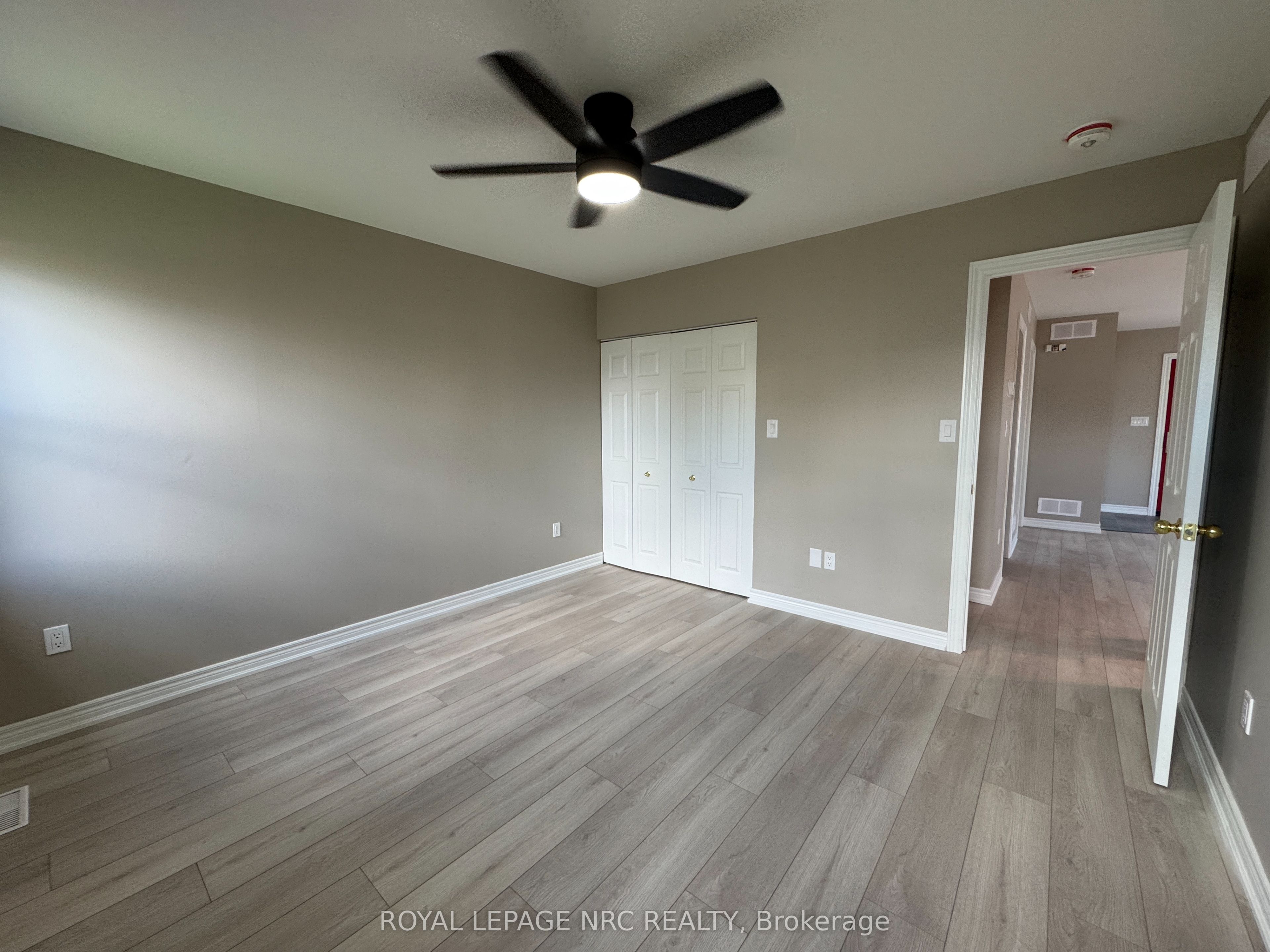27 Deere Street Property Photo 17