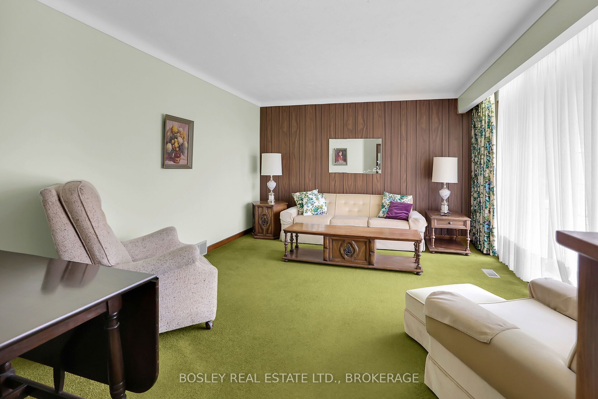 1320 Niagara Stone Road Property Photo 3