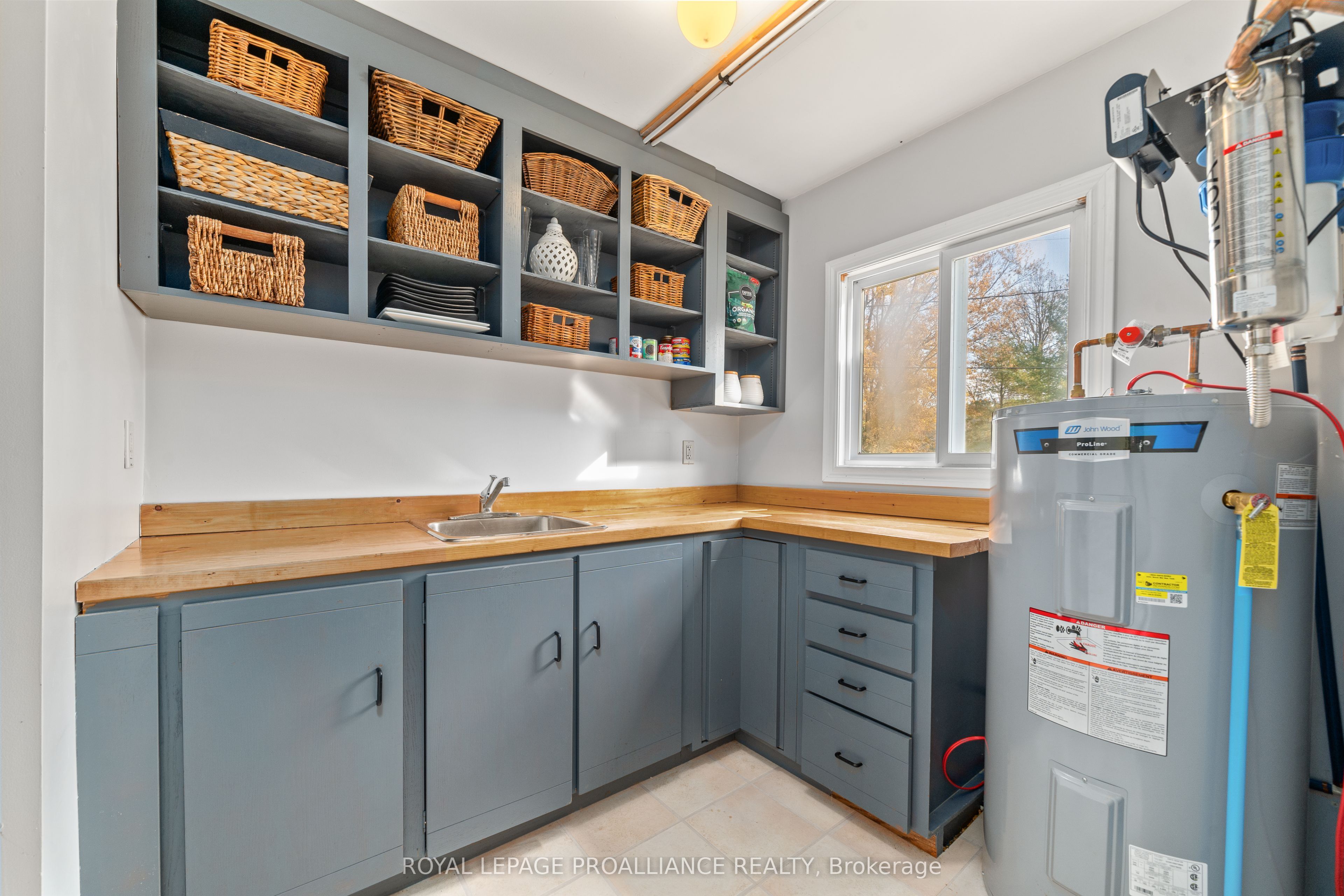 1019 Turner Way Property Photo 8