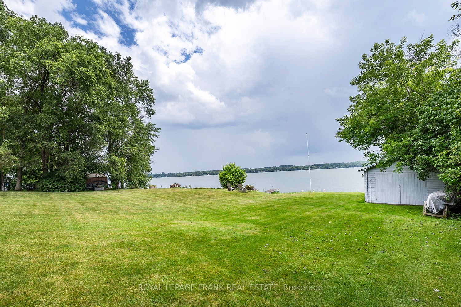 46 Lakeview Boulevard Property Photo 6