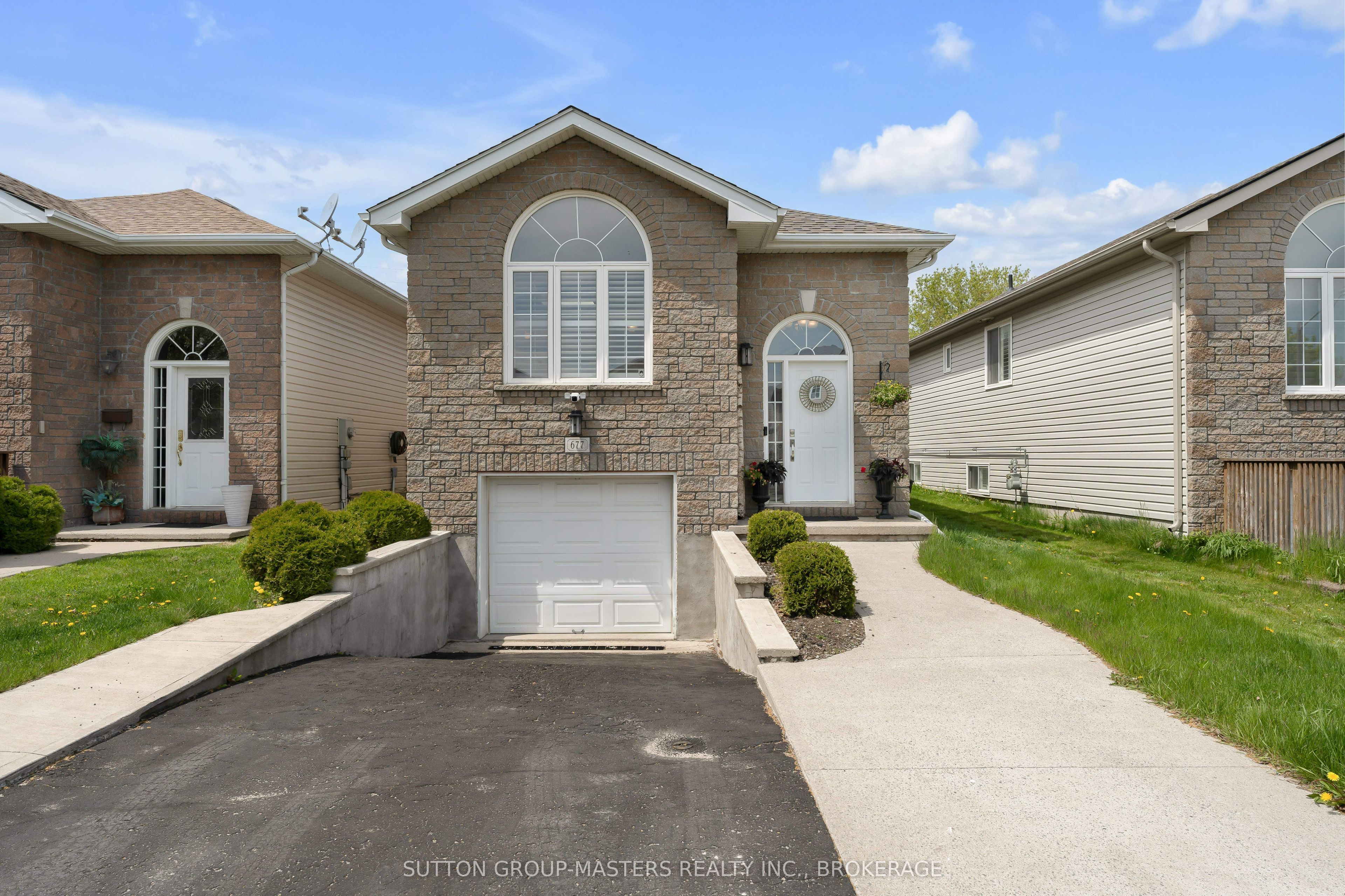 677 Tanner Drive Property Photo 1