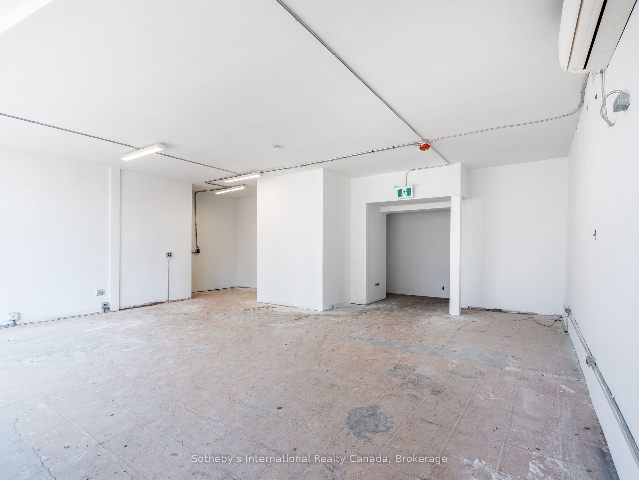 681 Barton Street East Street E Property Photo 7