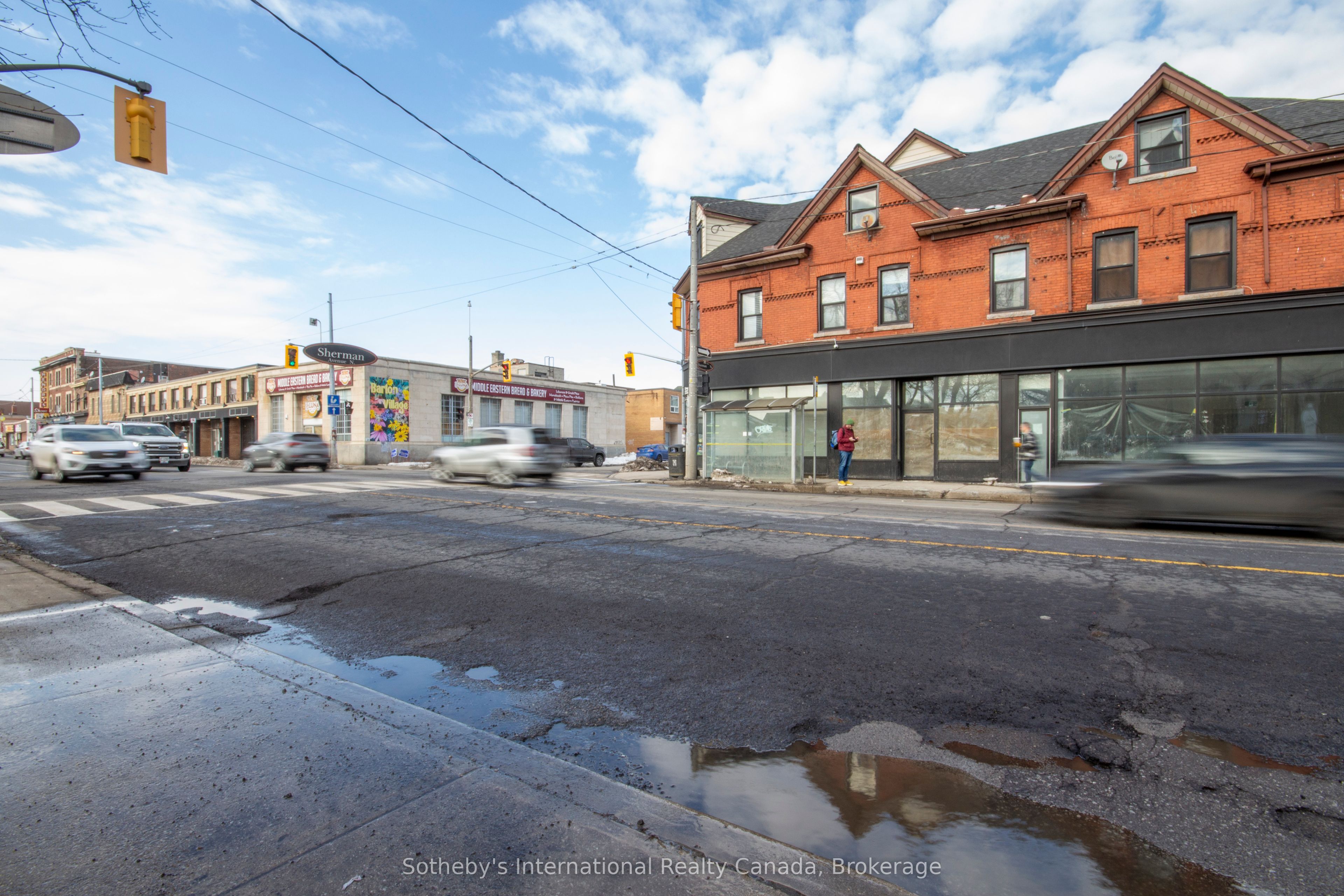 677 Barton Street Main Property Photo 13