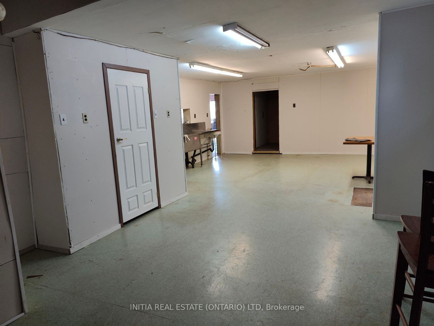 14 Clinton Street S Property Photo 7
