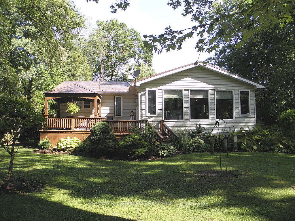 6016 Max Drive Property Photo 4