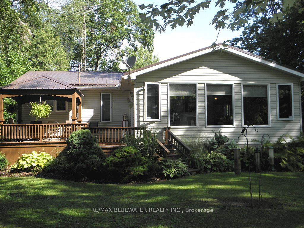 6016 Max Drive Property Photo 5