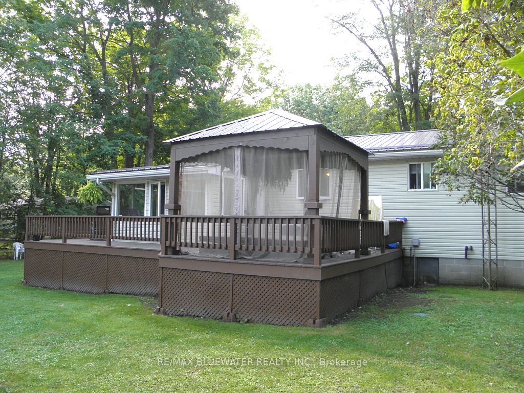 6016 Max Drive Property Photo 8