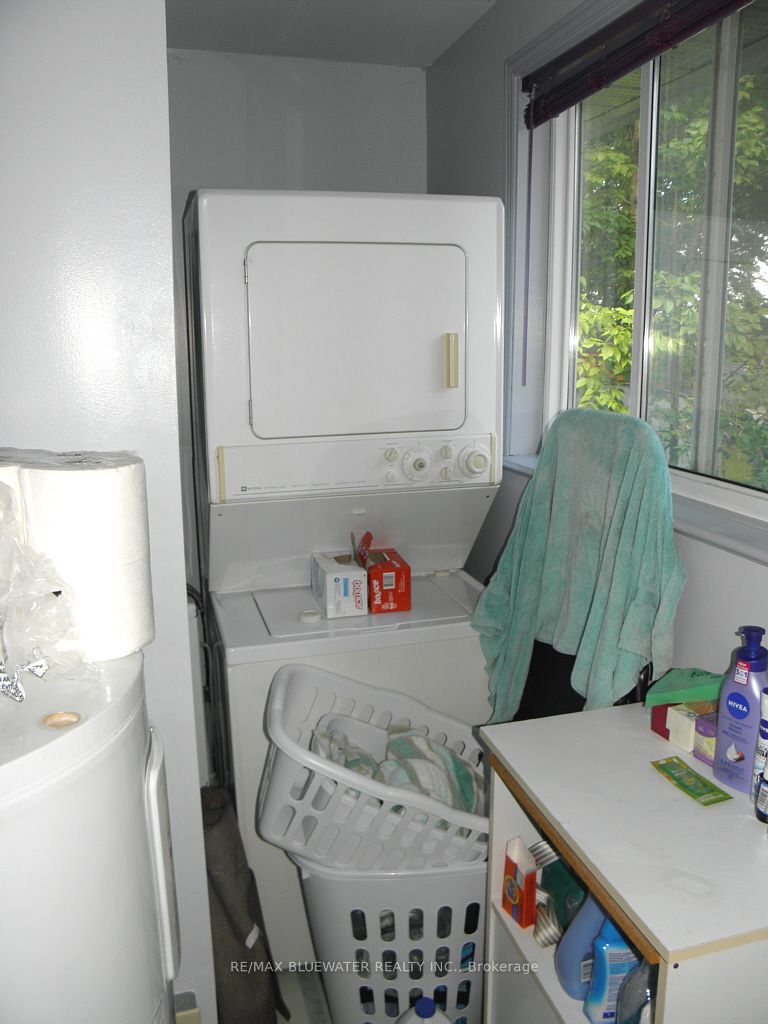 6016 Max Drive Property Photo 27