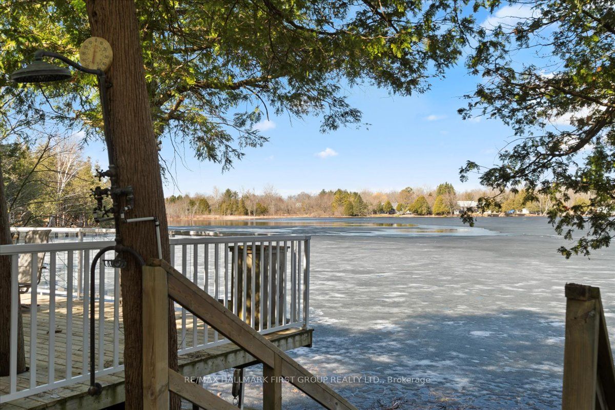 139 Neville Pt Road Property Photo 21