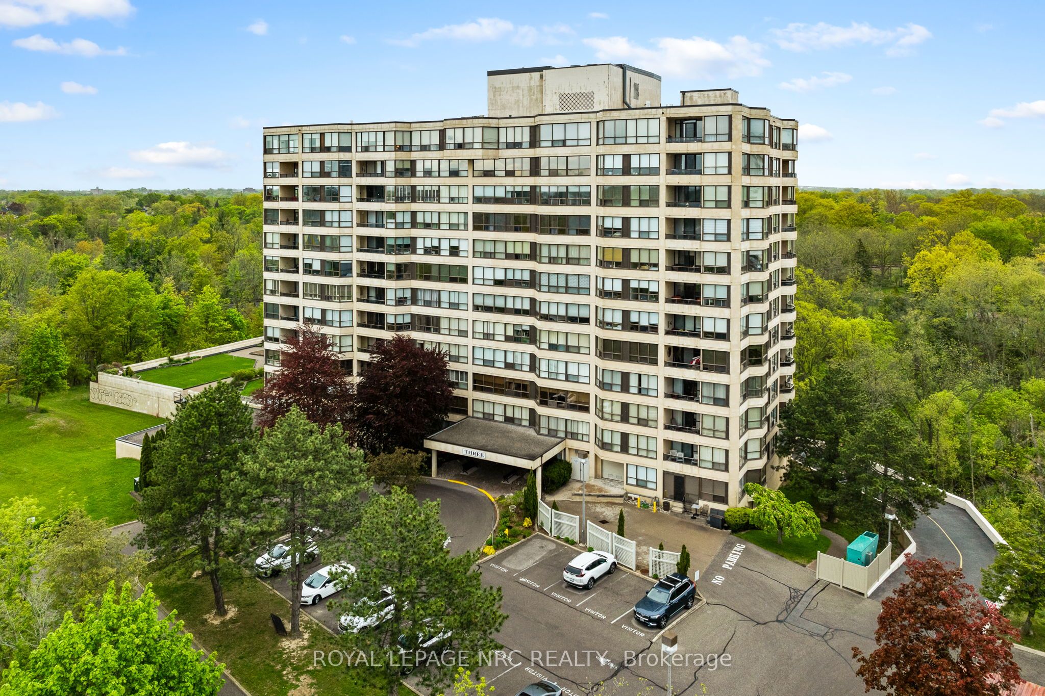 #ph6 - 3 Towering Heights Boulevard Property Photo 1
