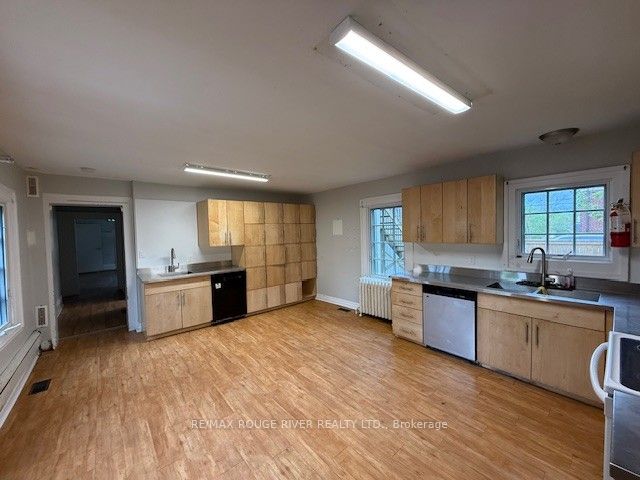 10 Chapel Street Property Photo 12