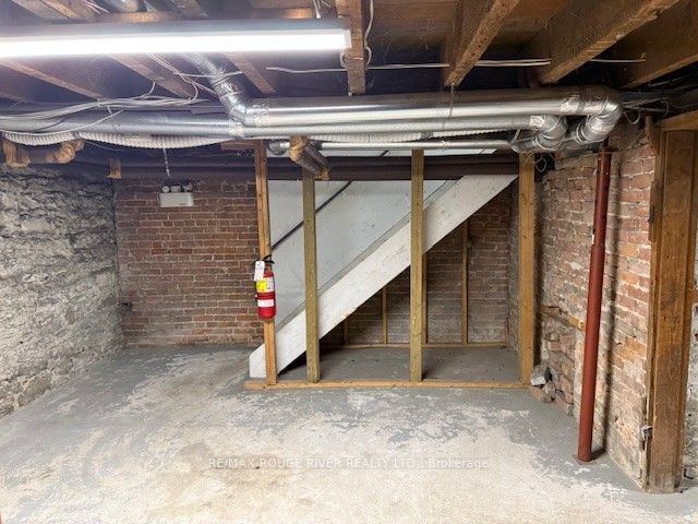 10 Chapel Street Property Photo 32