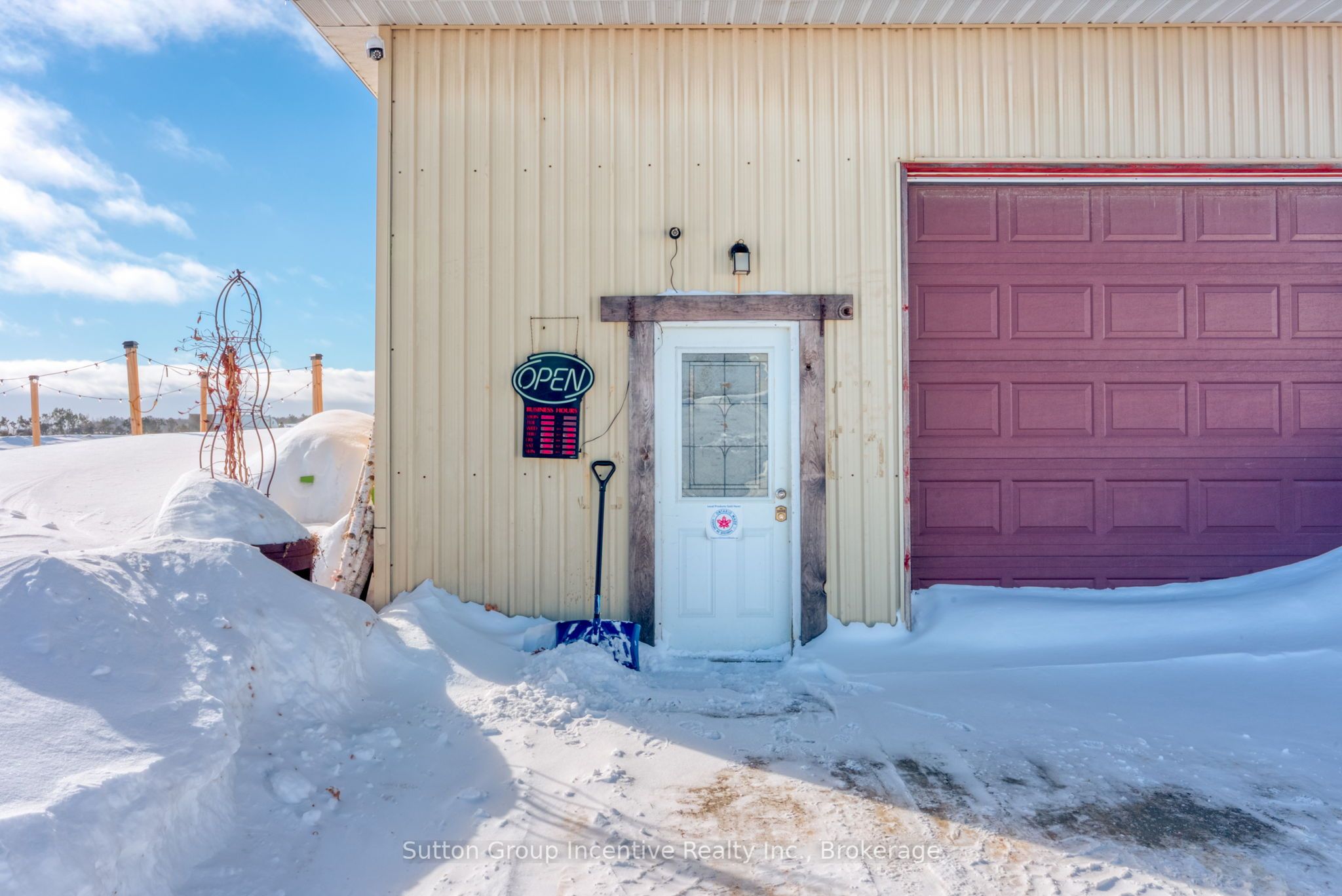 #red - 1676 Winhara Road Property Photo 3