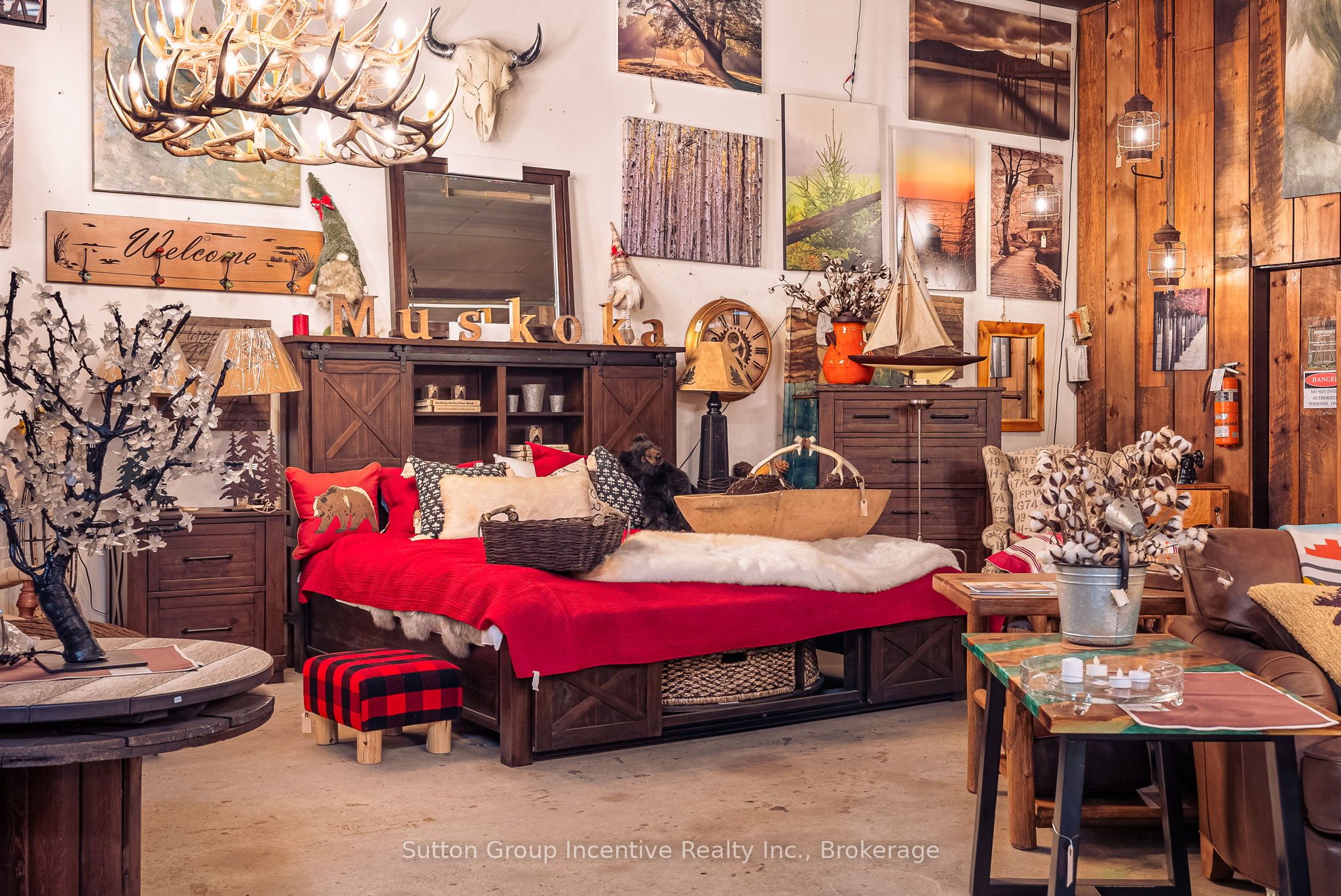 #red - 1676 Winhara Road Property Photo 10