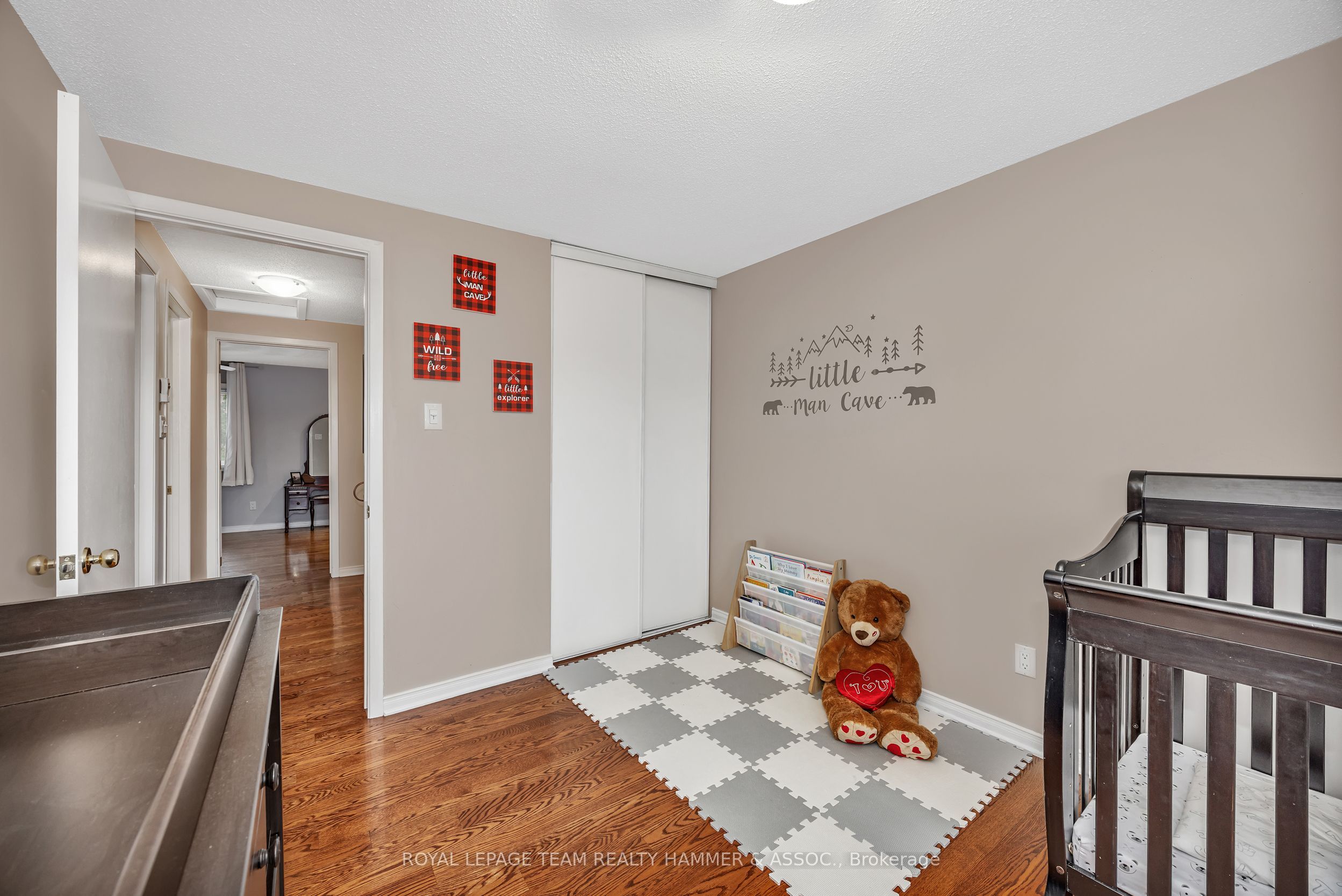 2425 Southvale Crescent Property Photo 20