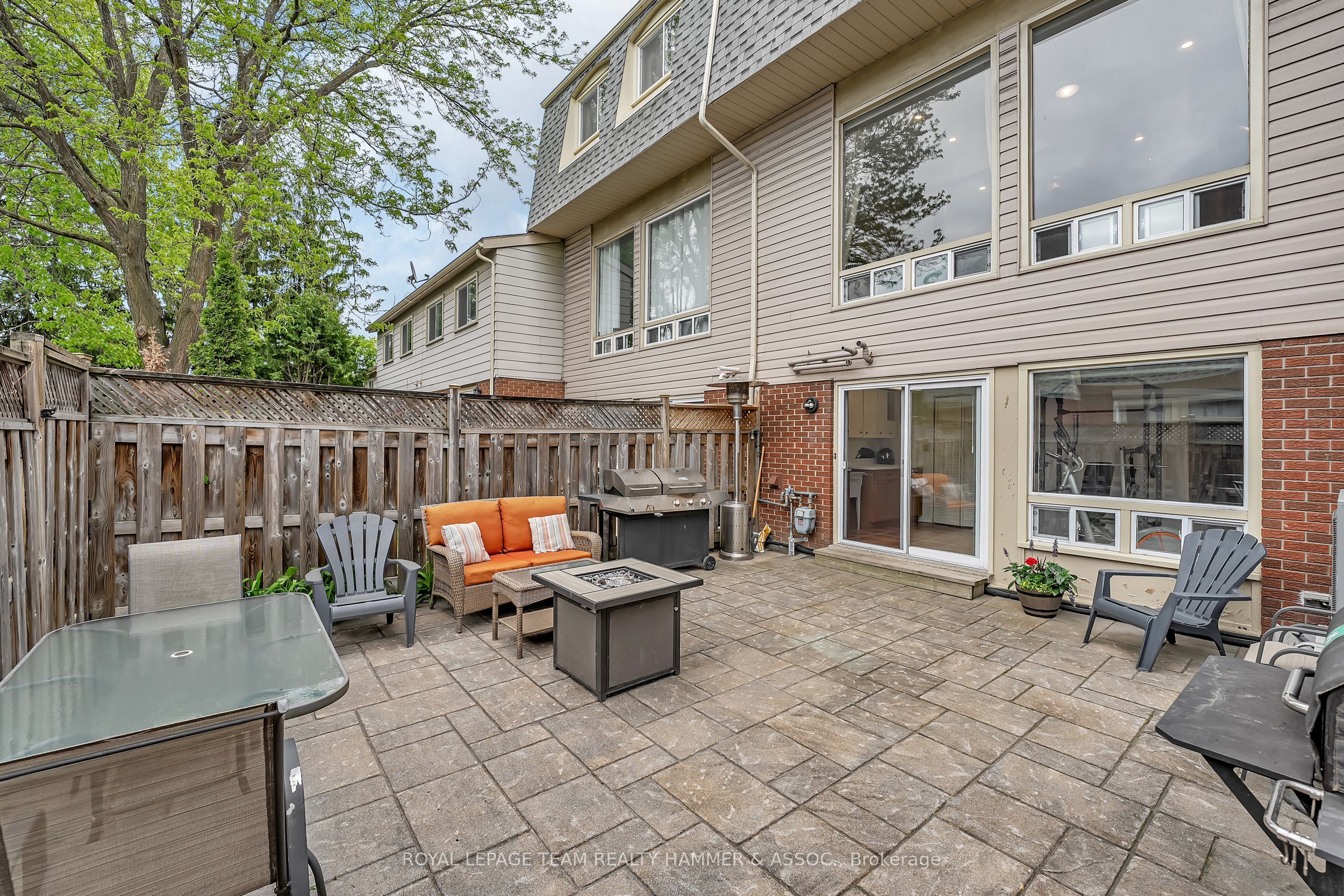 2425 Southvale Crescent Property Photo 28