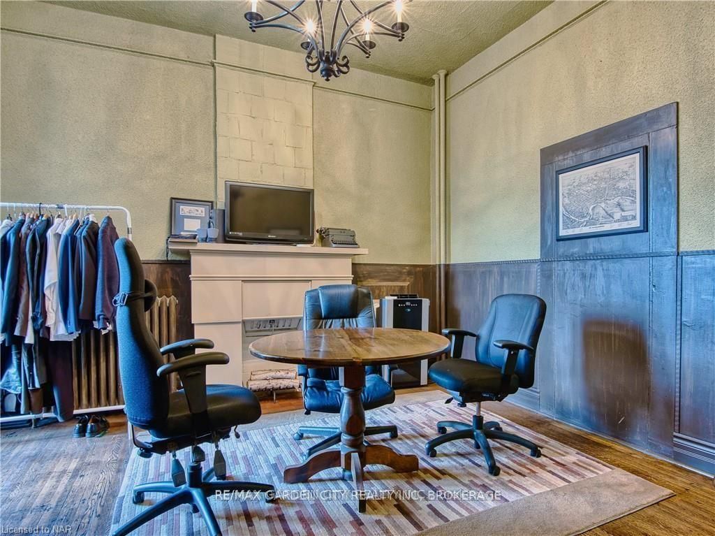 37 Church St Property Photo 5