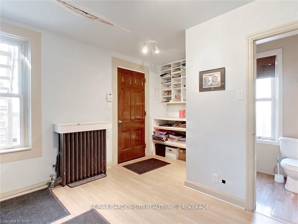 37 Church St Property Photo 11