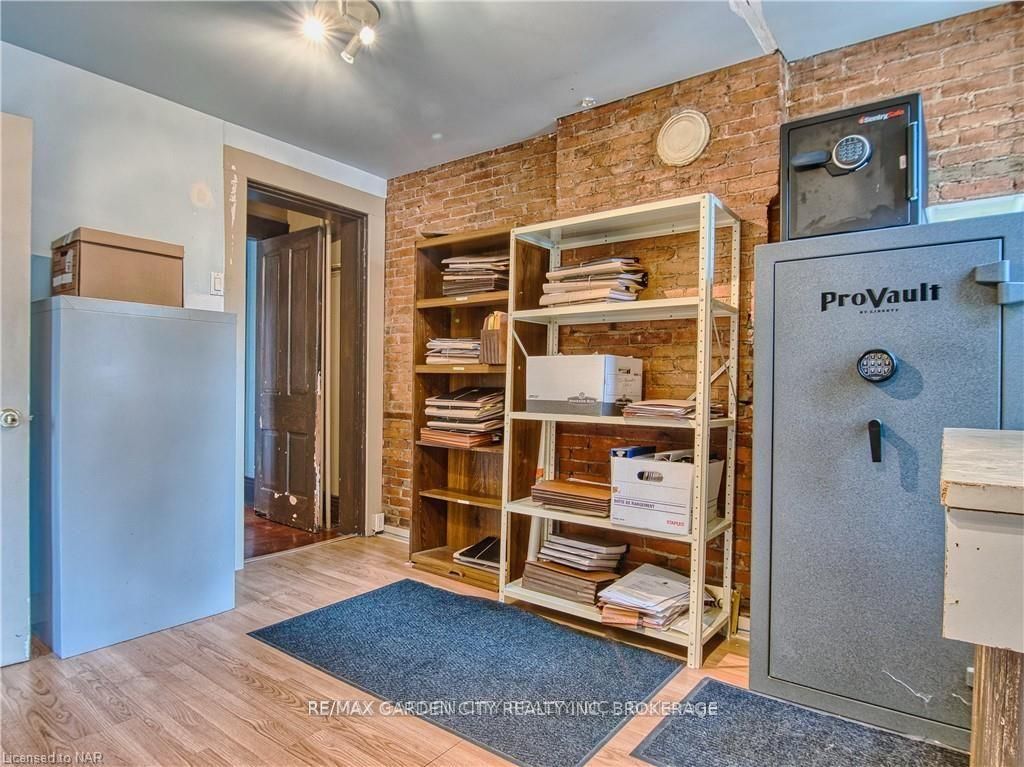 37 Church St Property Photo 12