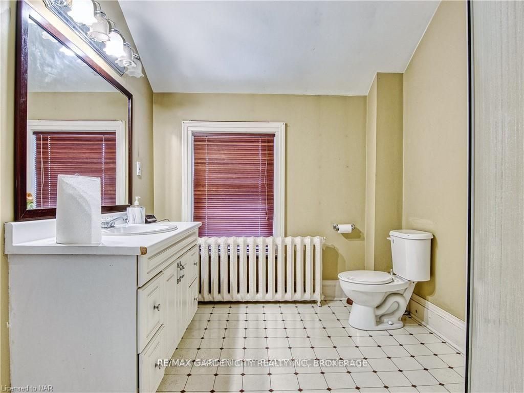 37 Church St Property Photo 14