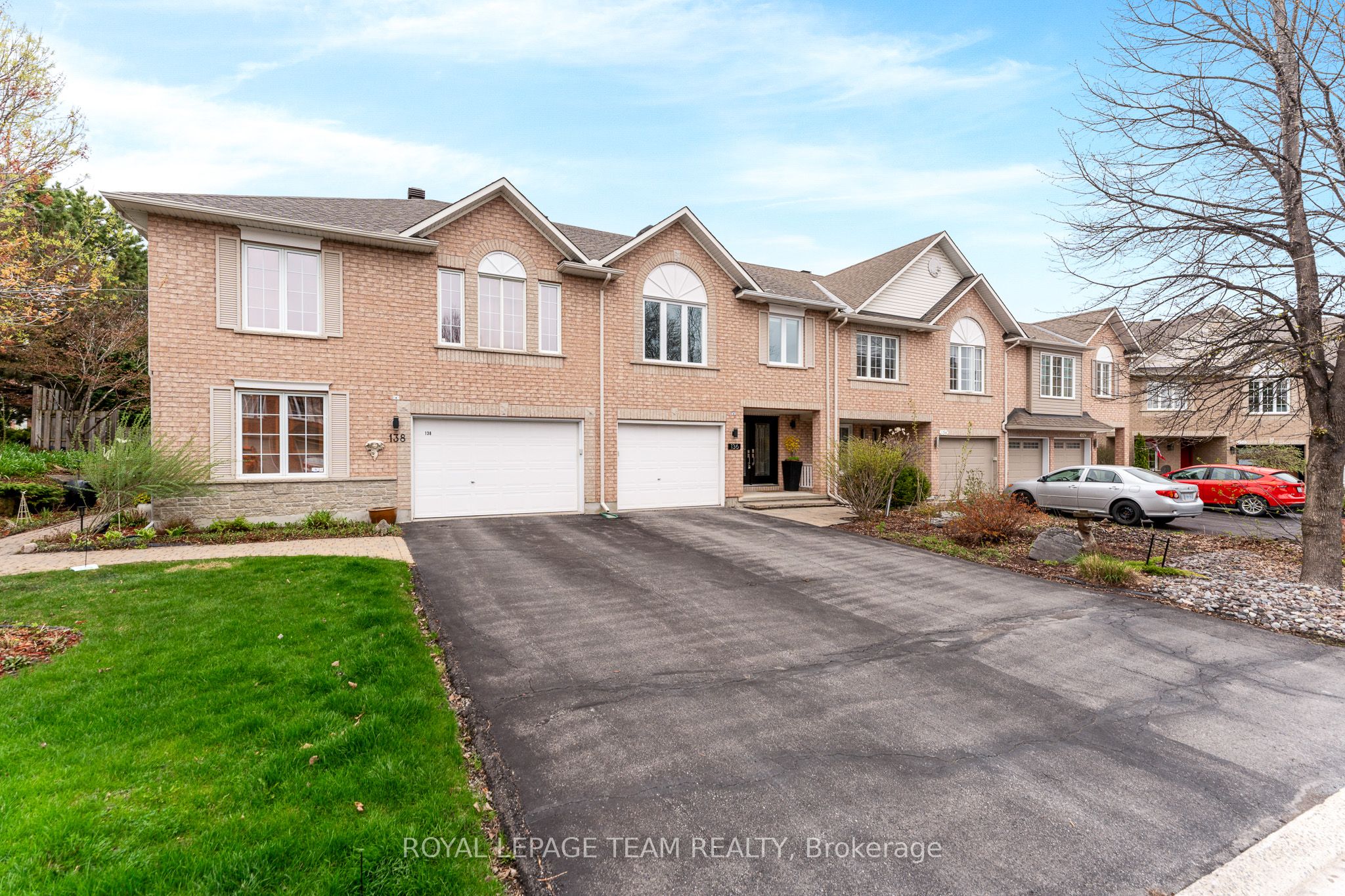 136 Macassa Circle Property Photo 1
