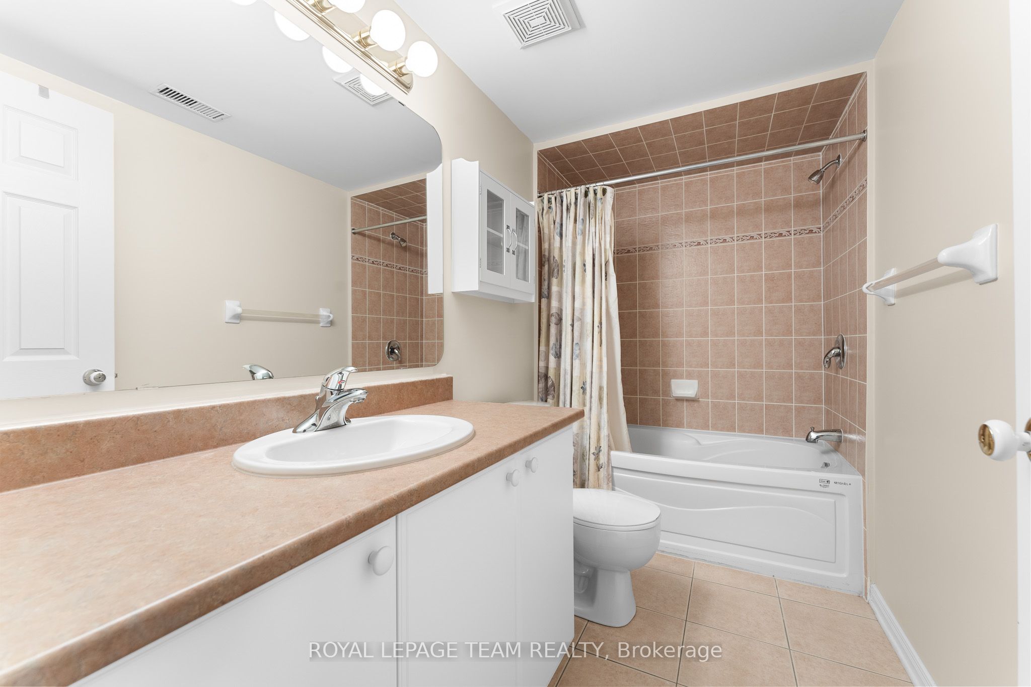 136 Macassa Circle Property Photo 29