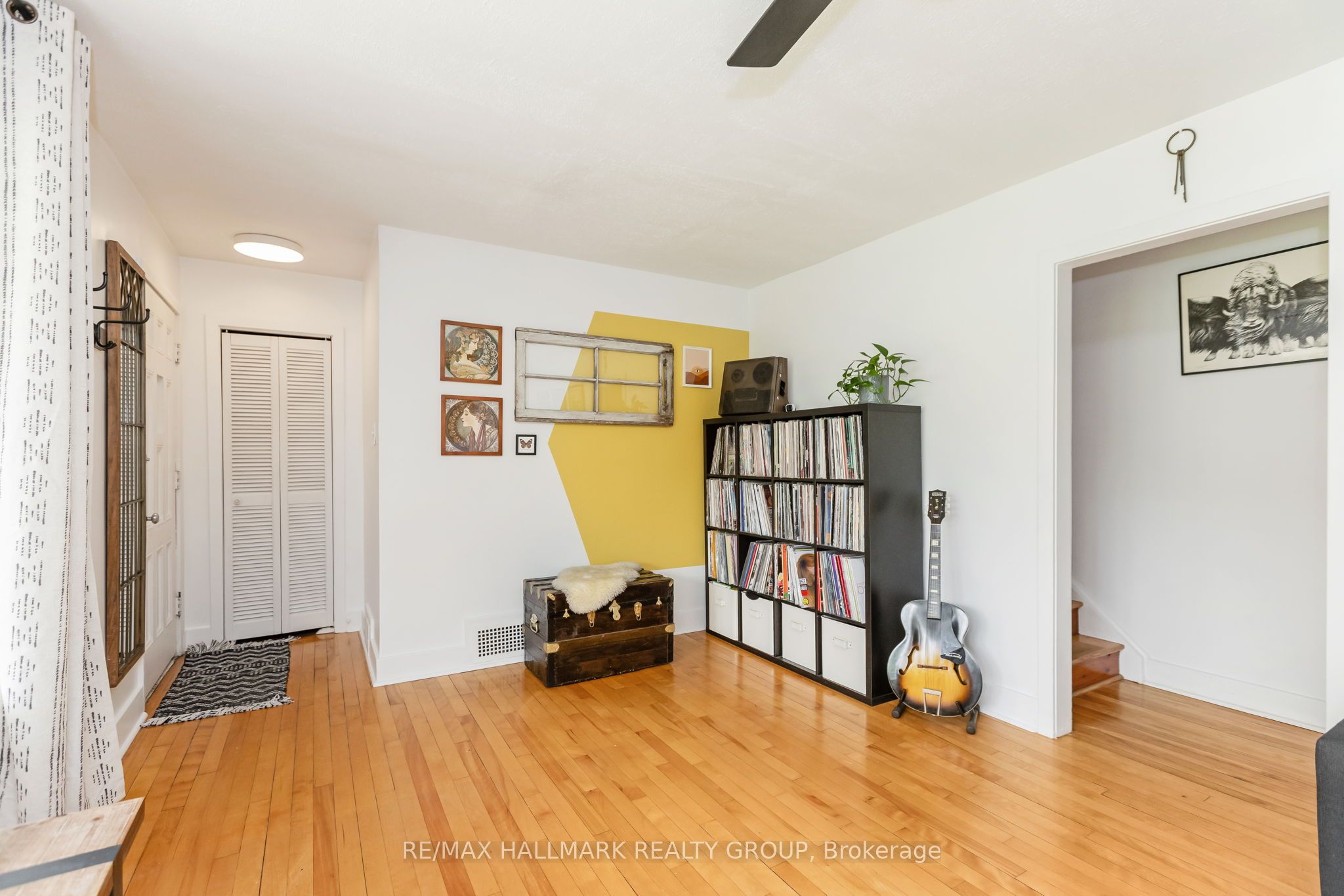 1225 Foxbar Avenue Property Photo 7