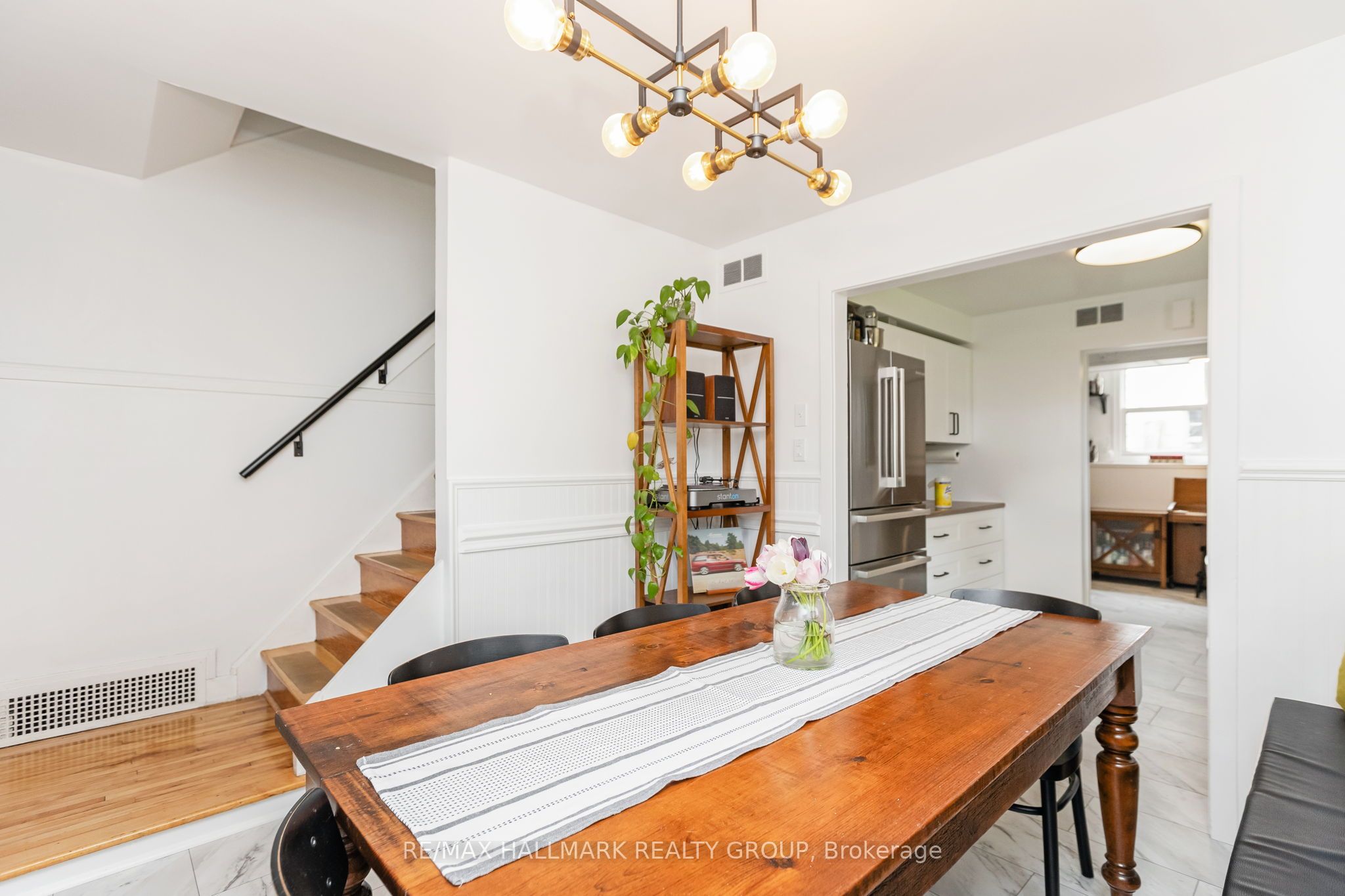 1225 Foxbar Avenue Property Photo 12