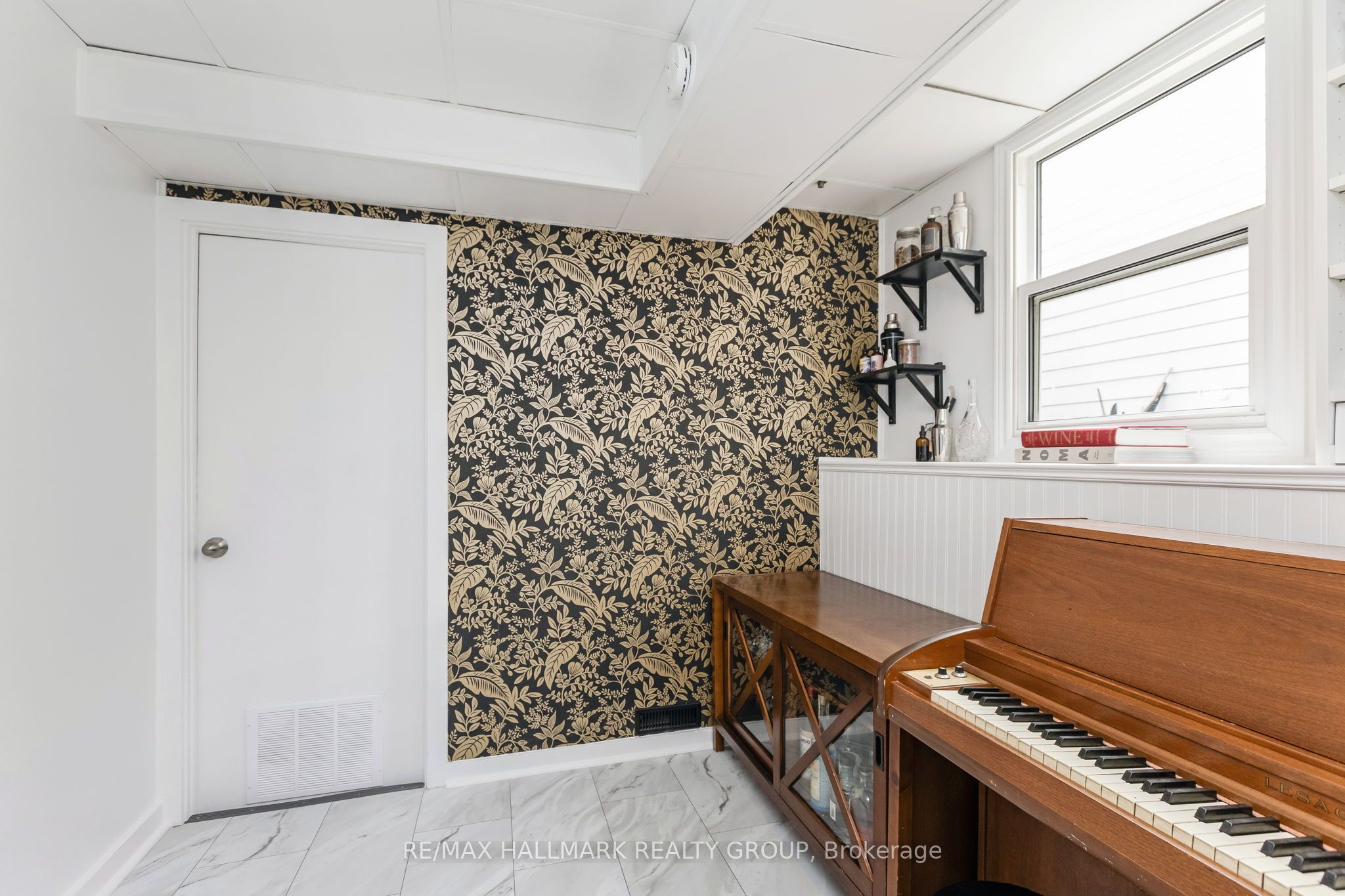 1225 Foxbar Avenue Property Photo 18