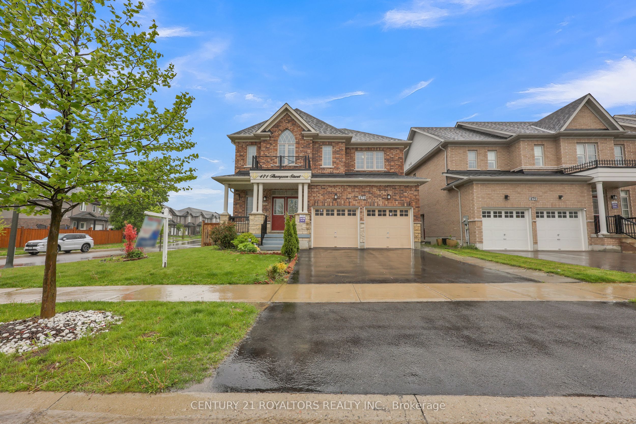 471 Thompson Street Property Photo 1