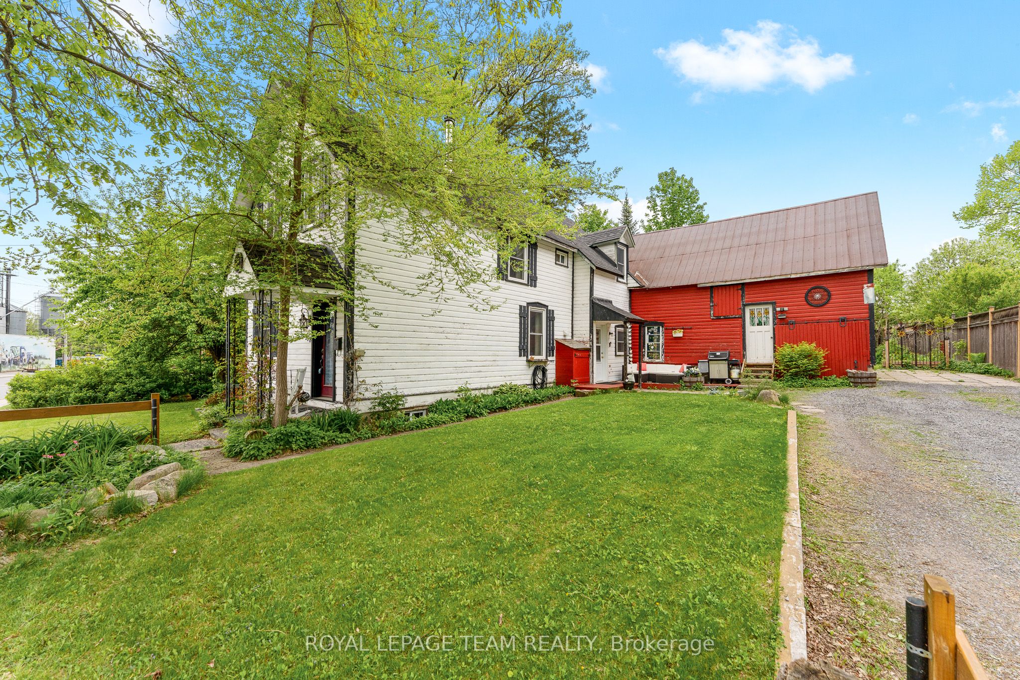 378 Donald B Munro Drive Property Photo 1