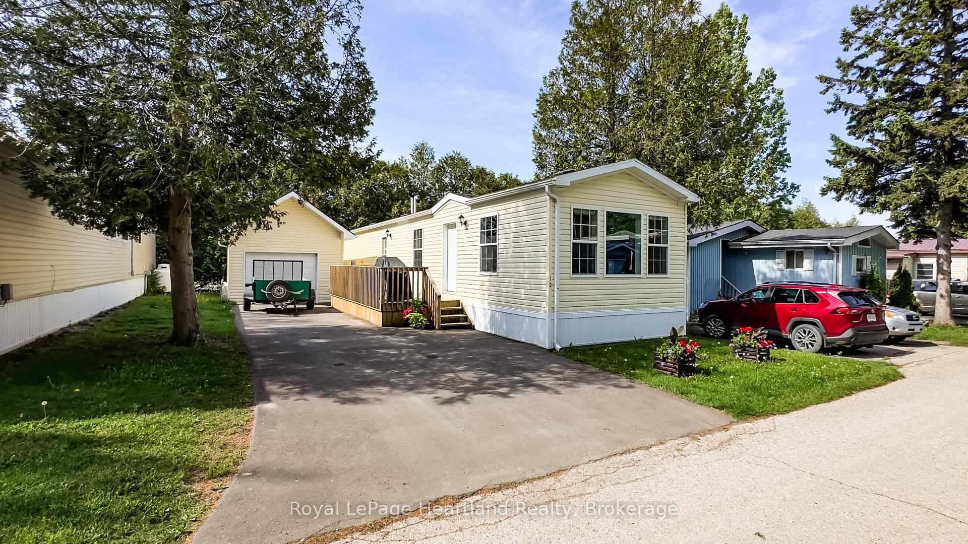 10 Bloomsbury Dr Property Photo 1