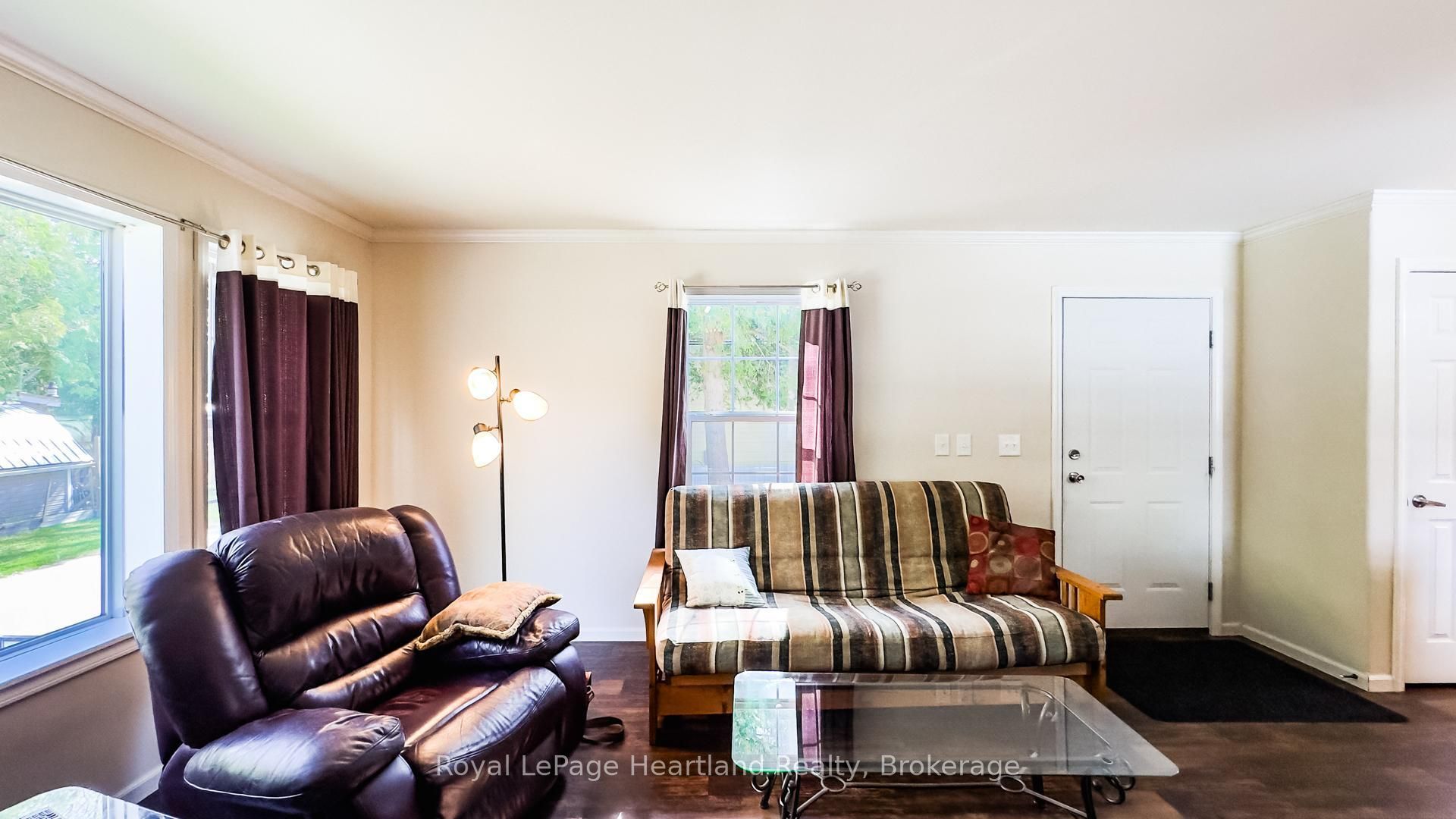10 Bloomsbury Dr Property Photo 15