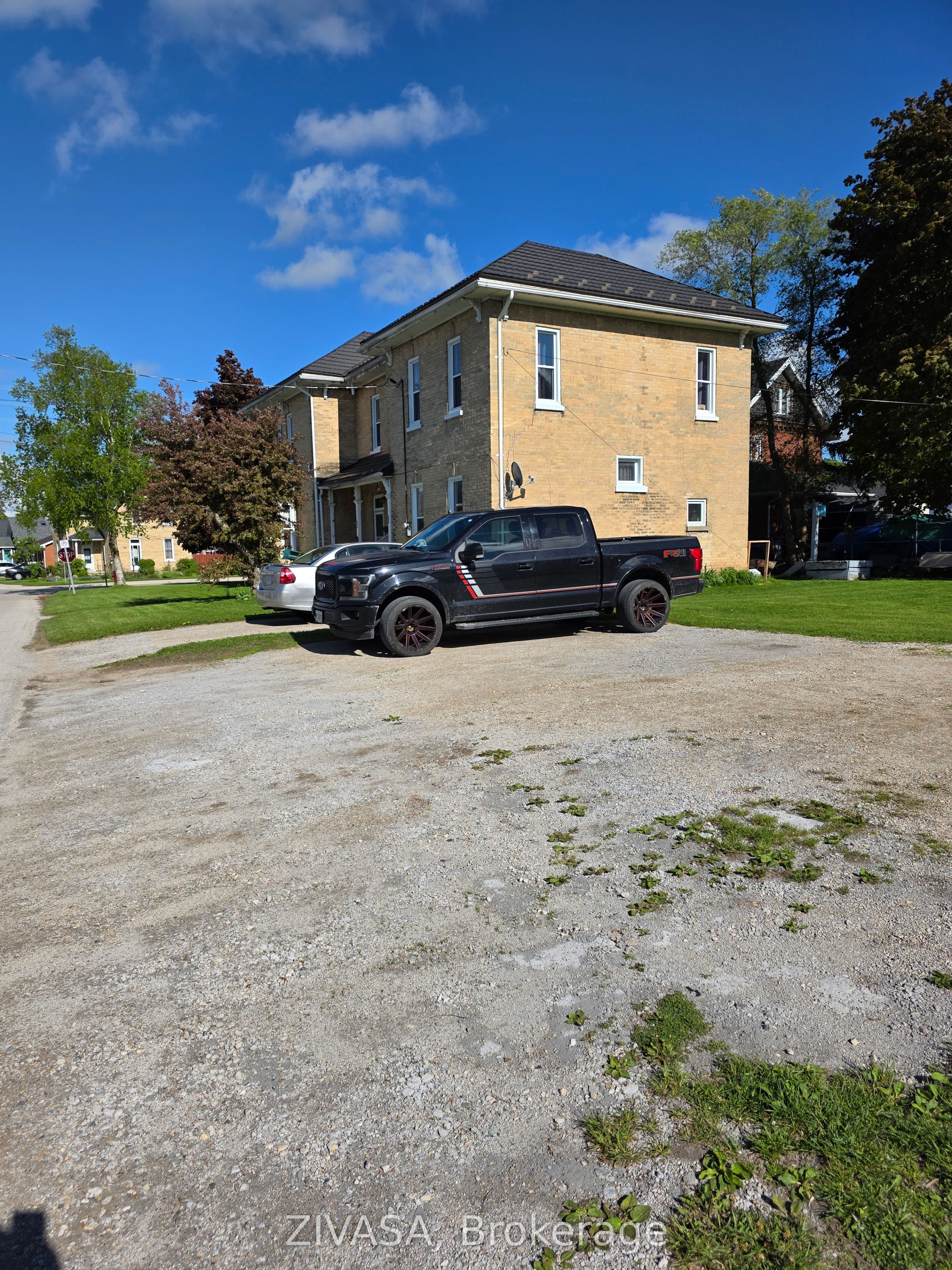 414 7th Avenue Property Photo 6