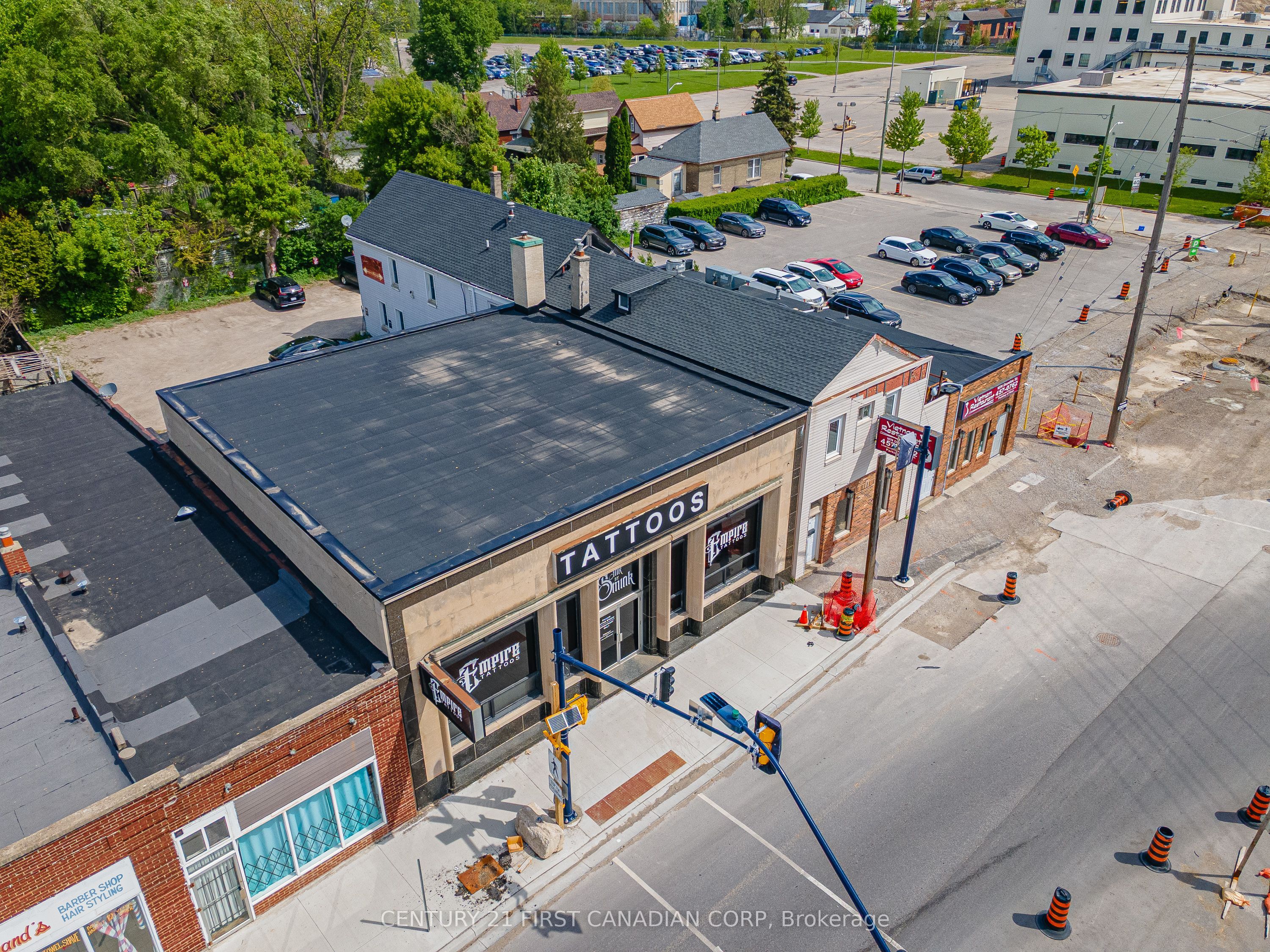 1068 Dundas Street Property Photo 19