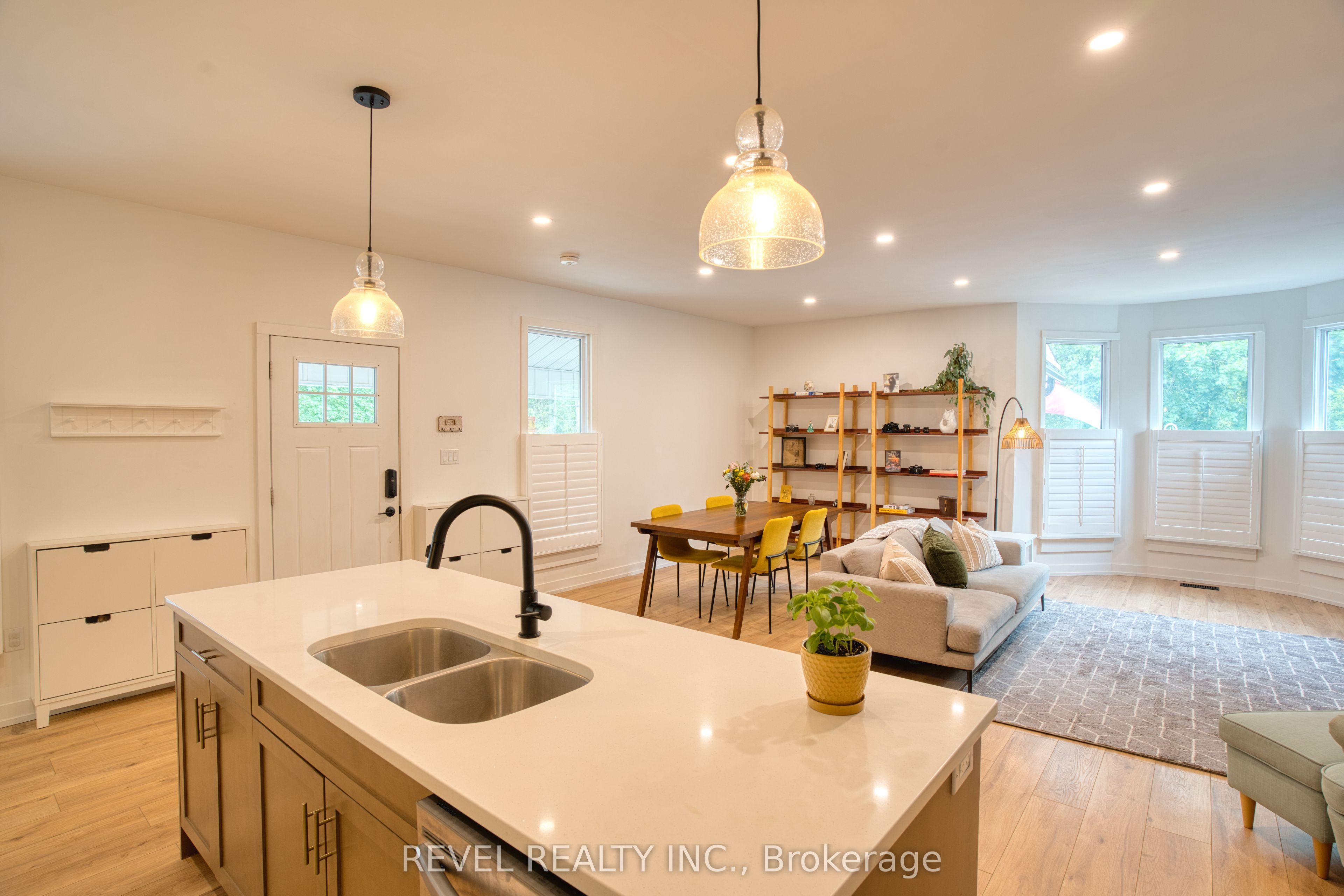 99 Elgin Street Property Photo 11
