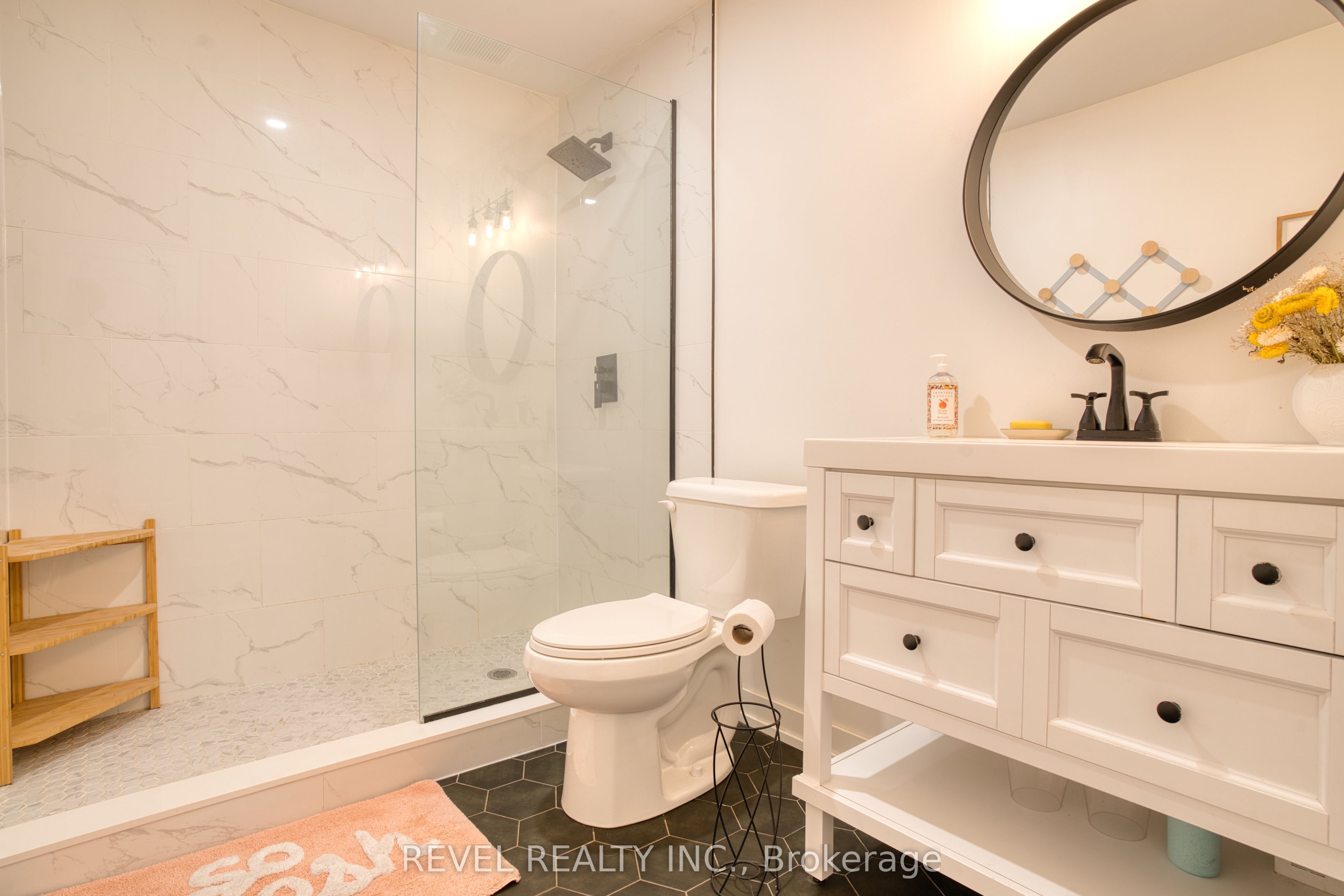 99 Elgin Street Property Photo 24
