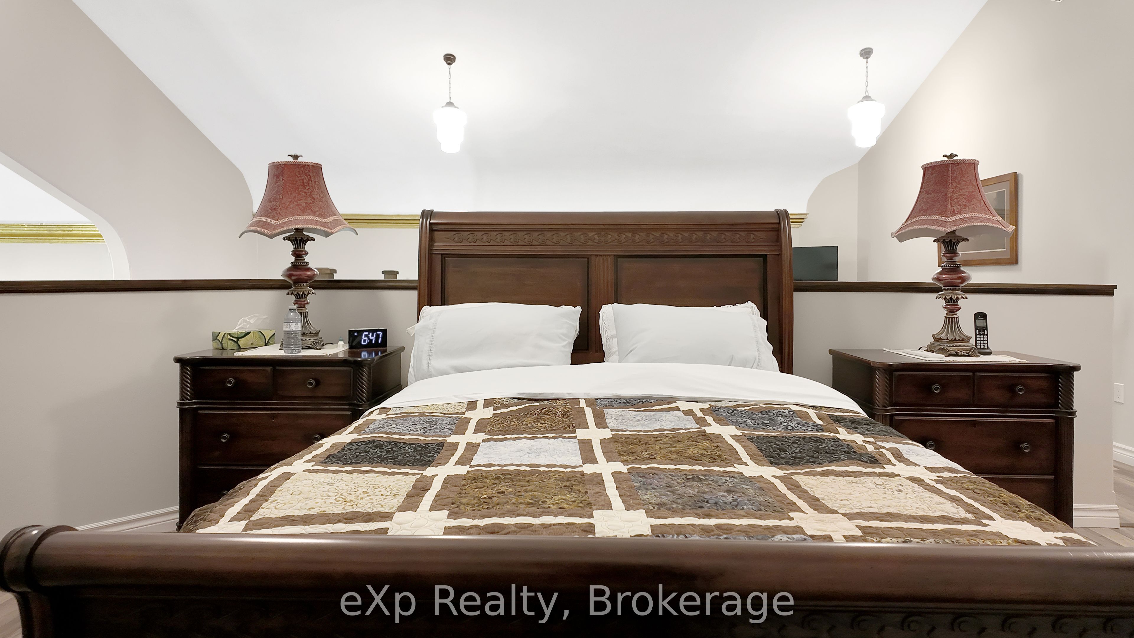 210 8th Street Property Photo 17