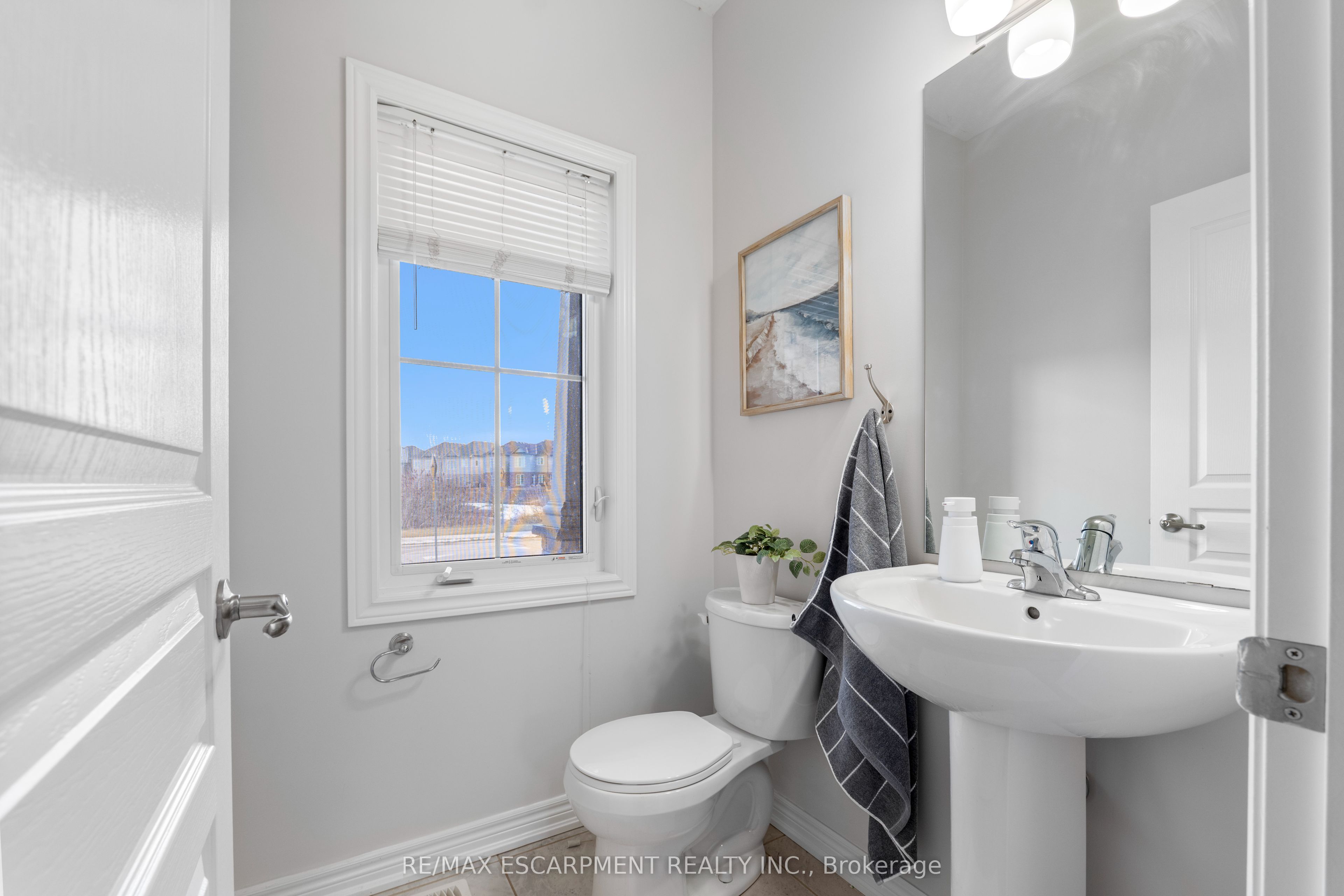 9241 Tallgrass Avenue Property Photo 8