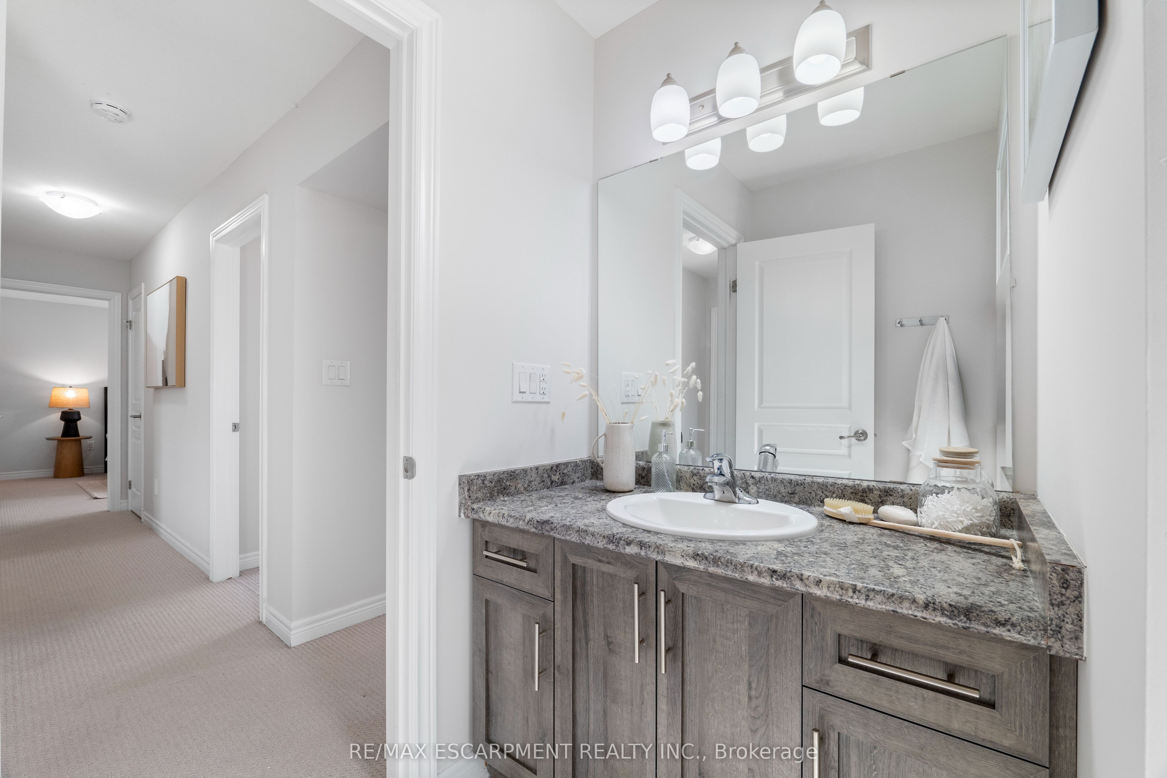 9241 Tallgrass Avenue Property Photo 21